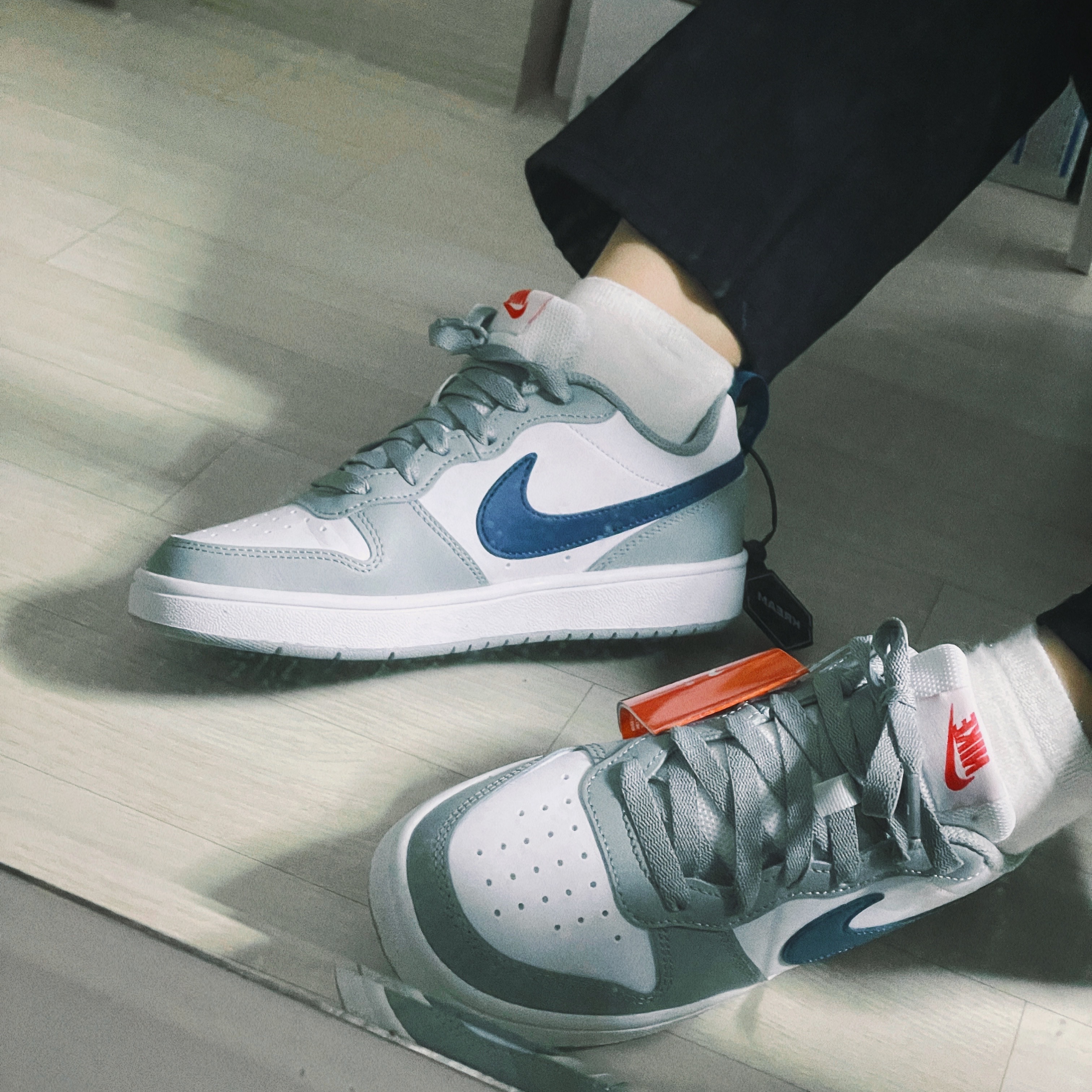 (GS) Nike Court Borough Low 2 Light Smoke Grey 착용 스타일