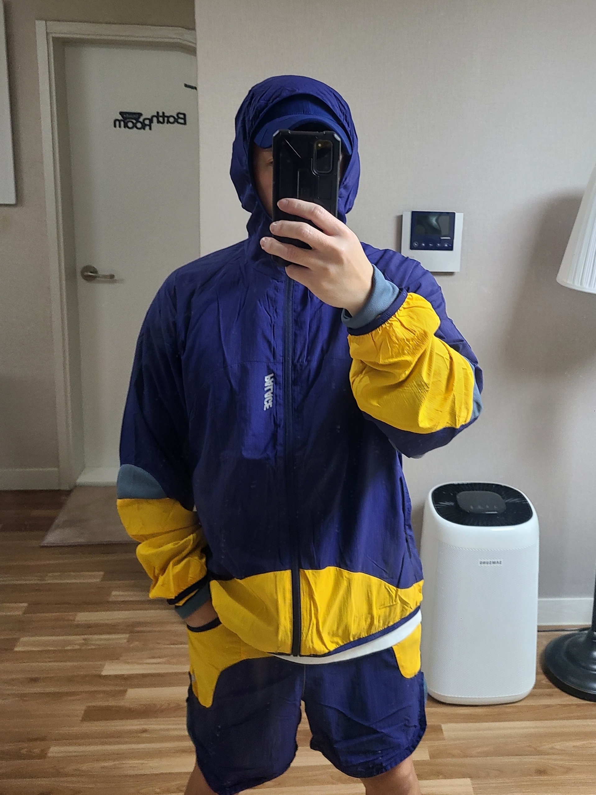 Palace Front Runner Jacket Navy Yellow - 22SS, Palace Front Runner Shorts Navy Yellow - 22SS 착용 스타일 - 2