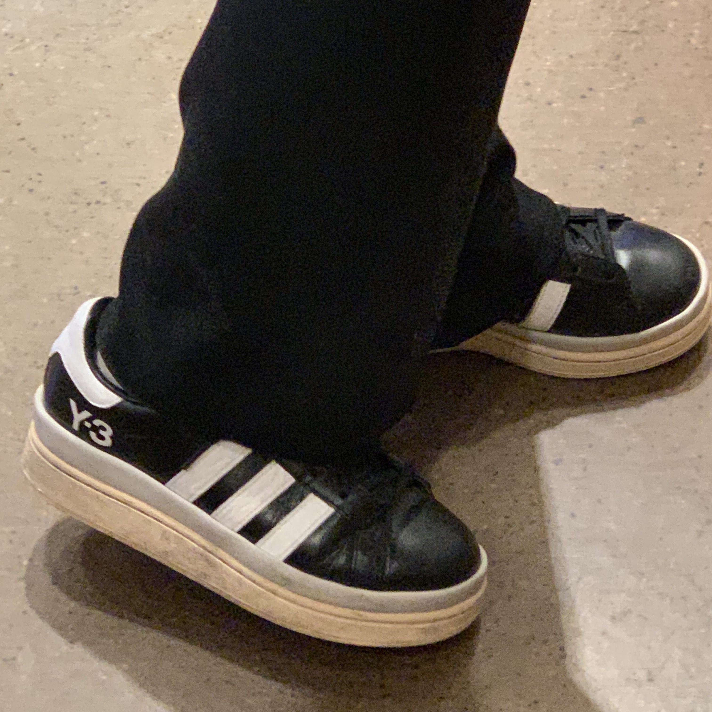 Y-3 Hicho Black White 착용 스타일