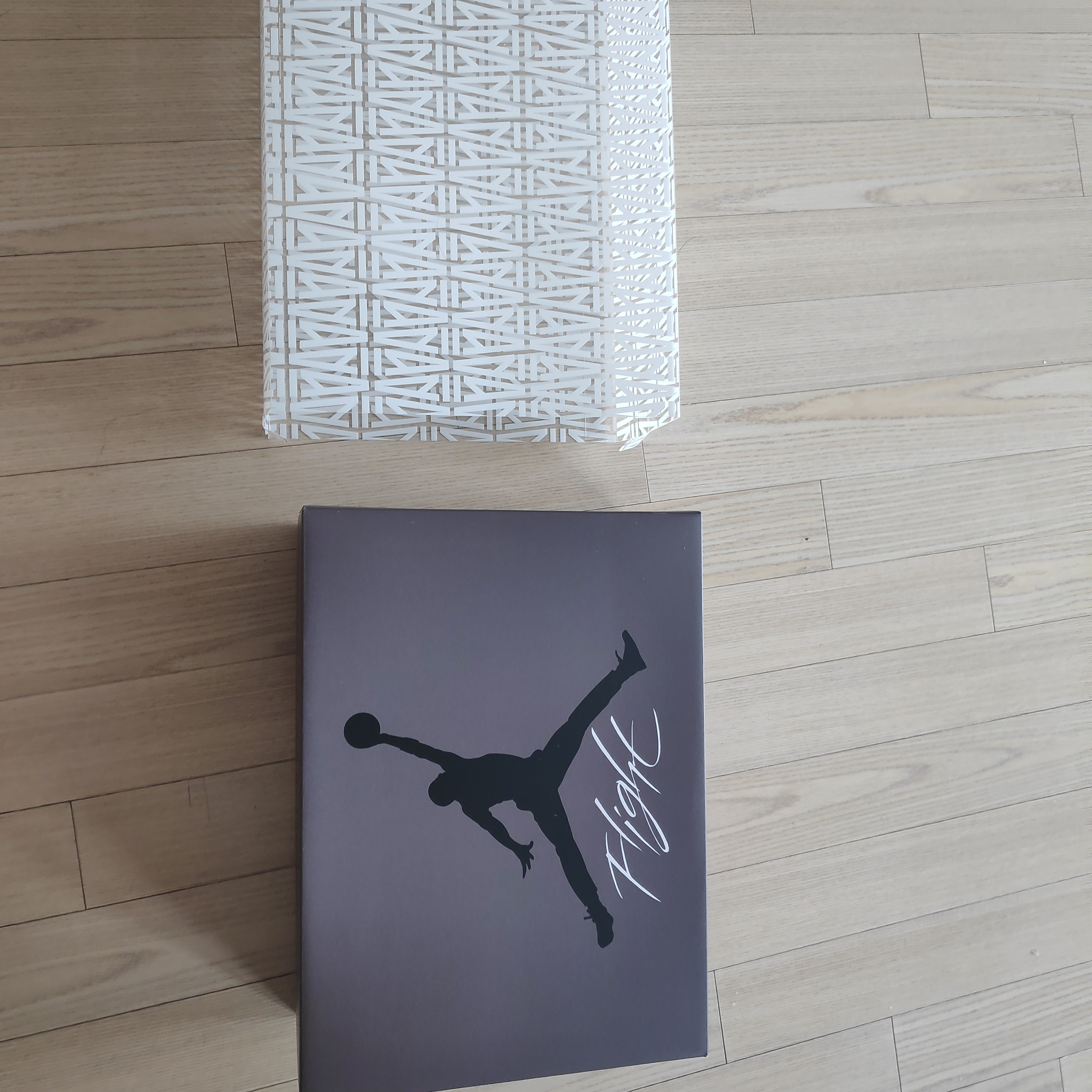 Jordan 4 x A Ma Maniere Retro Violet Ore 착용 스타일 - 1