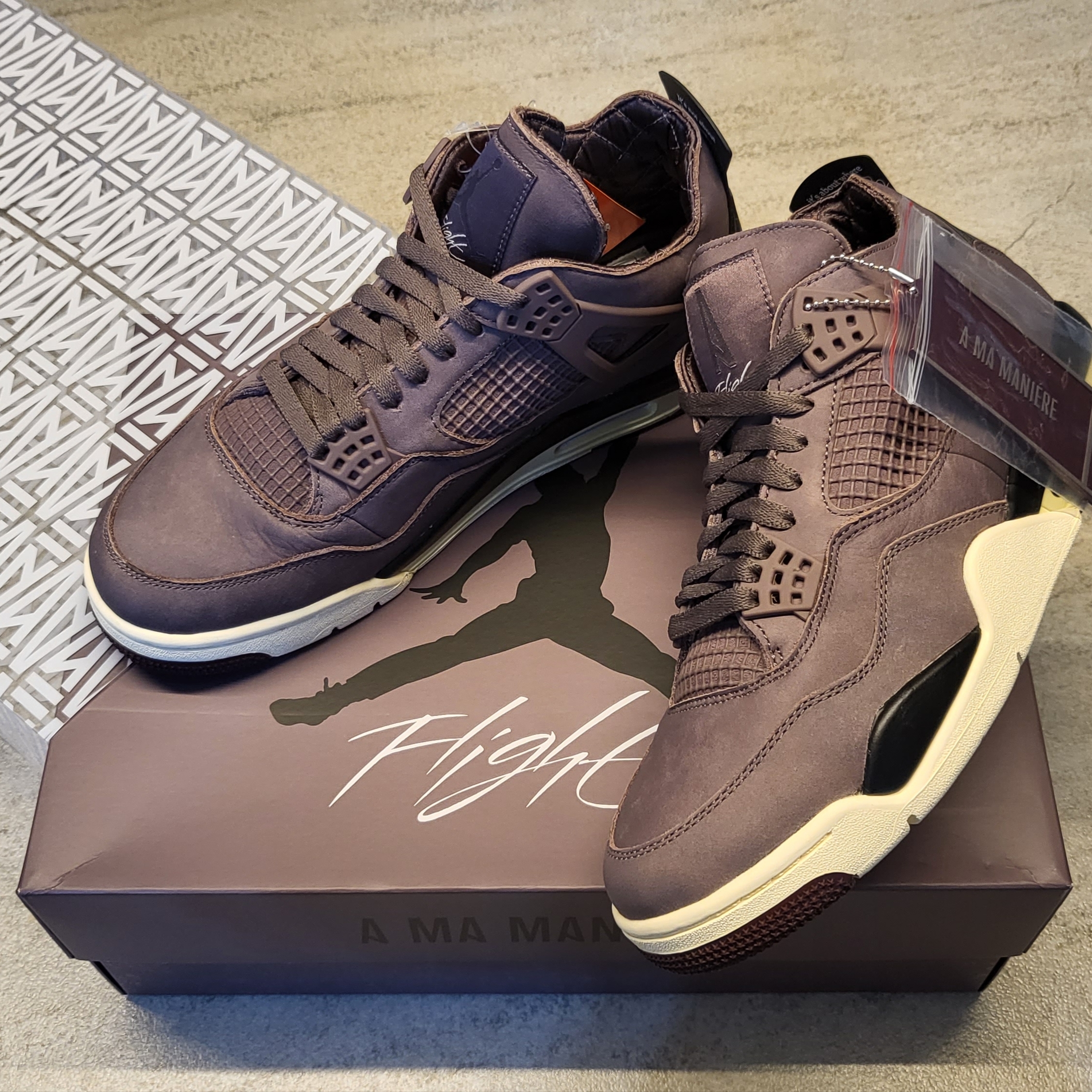 Jordan 4 x A Ma Maniere Retro Violet Ore 착용 스타일
