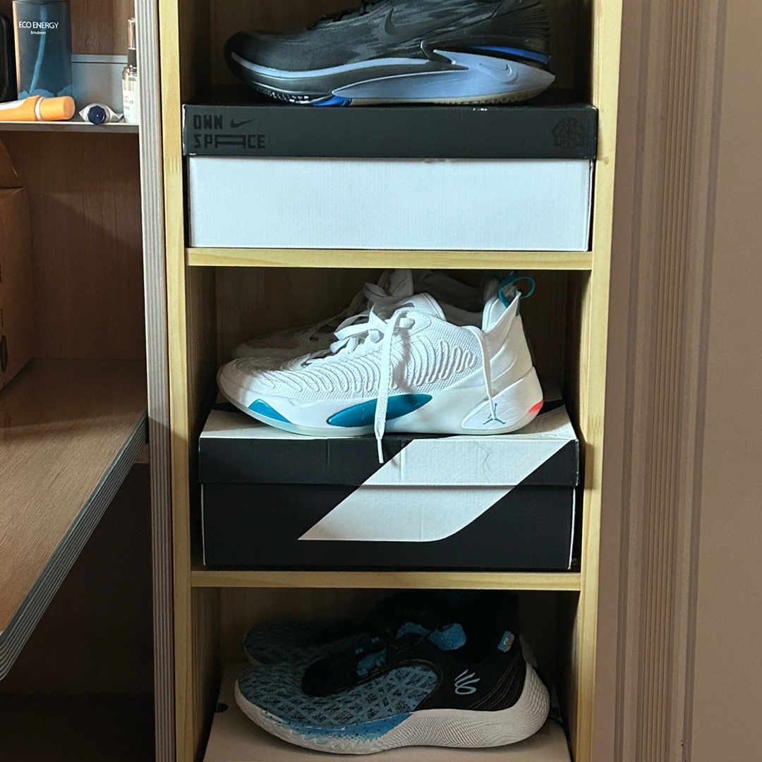 Nike Air Zoom GT Cut 2 Black Racer Blue 착용 스타일 - 2