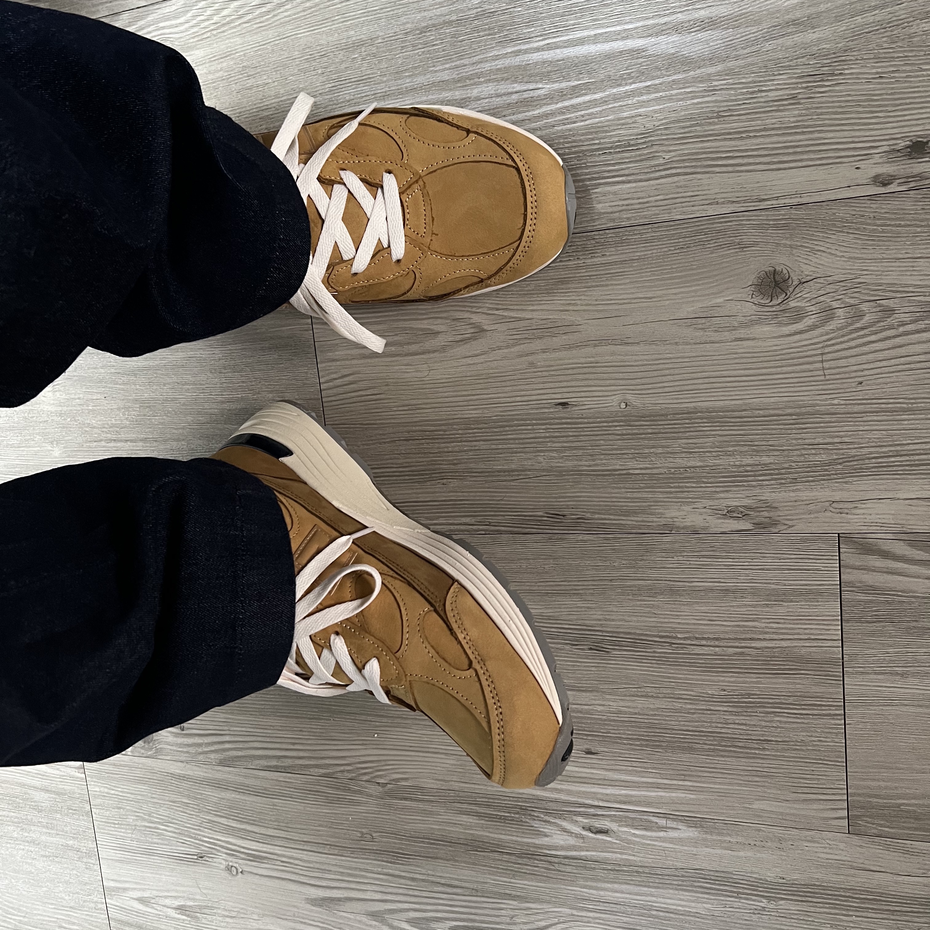 New Balance 992 Made in USA Brown 착용 스타일