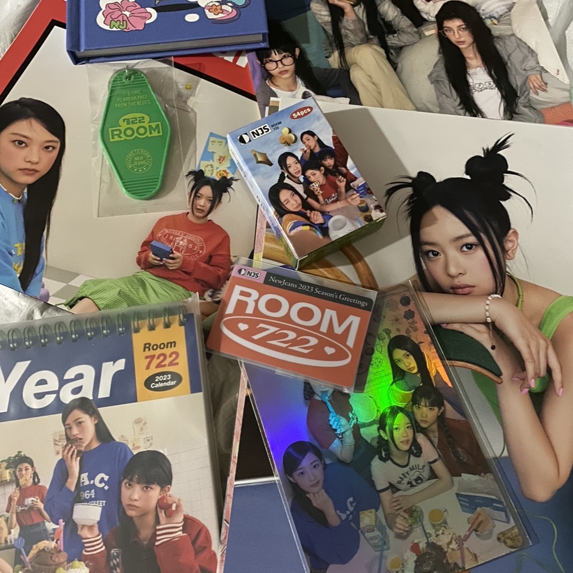 NewJeans Welcome to Room 722 Season’s Greetings 2023 착용 스타일 - 1