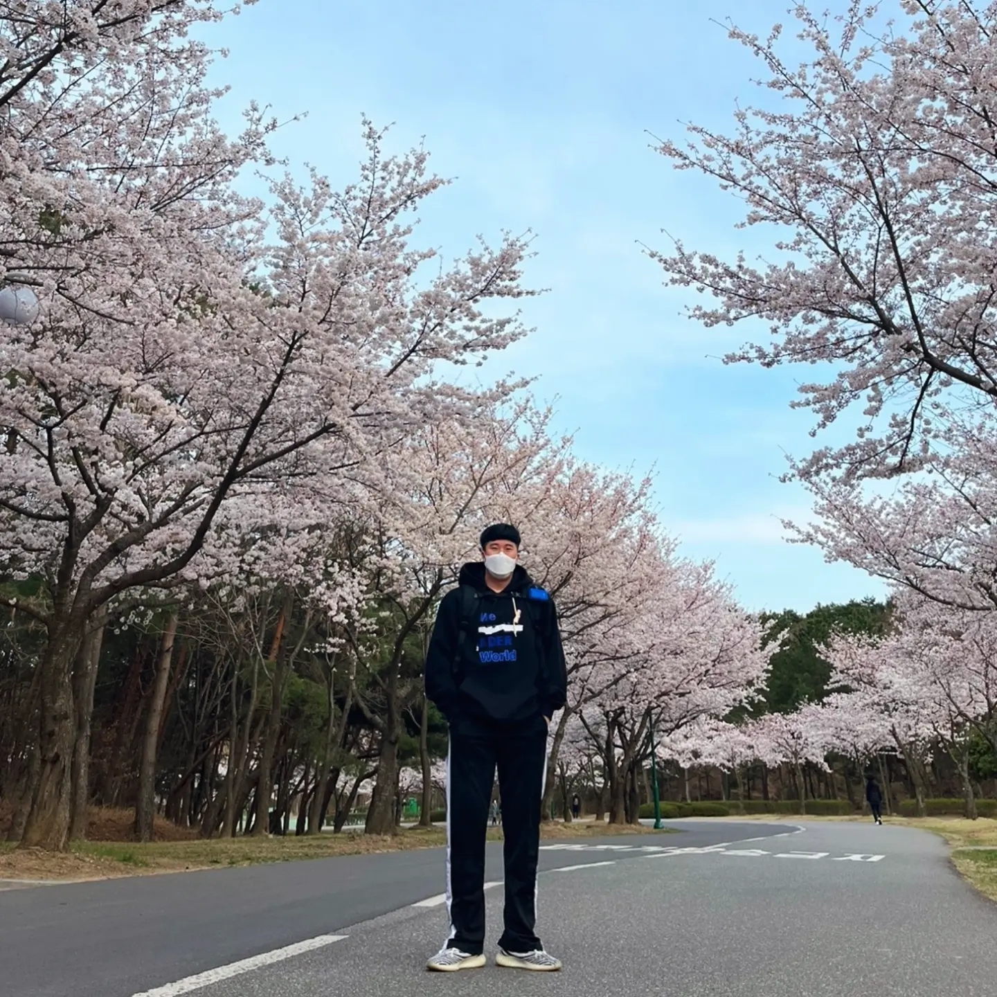 Ader Error We ADER Hoodie Noir 착용 스타일 - 2