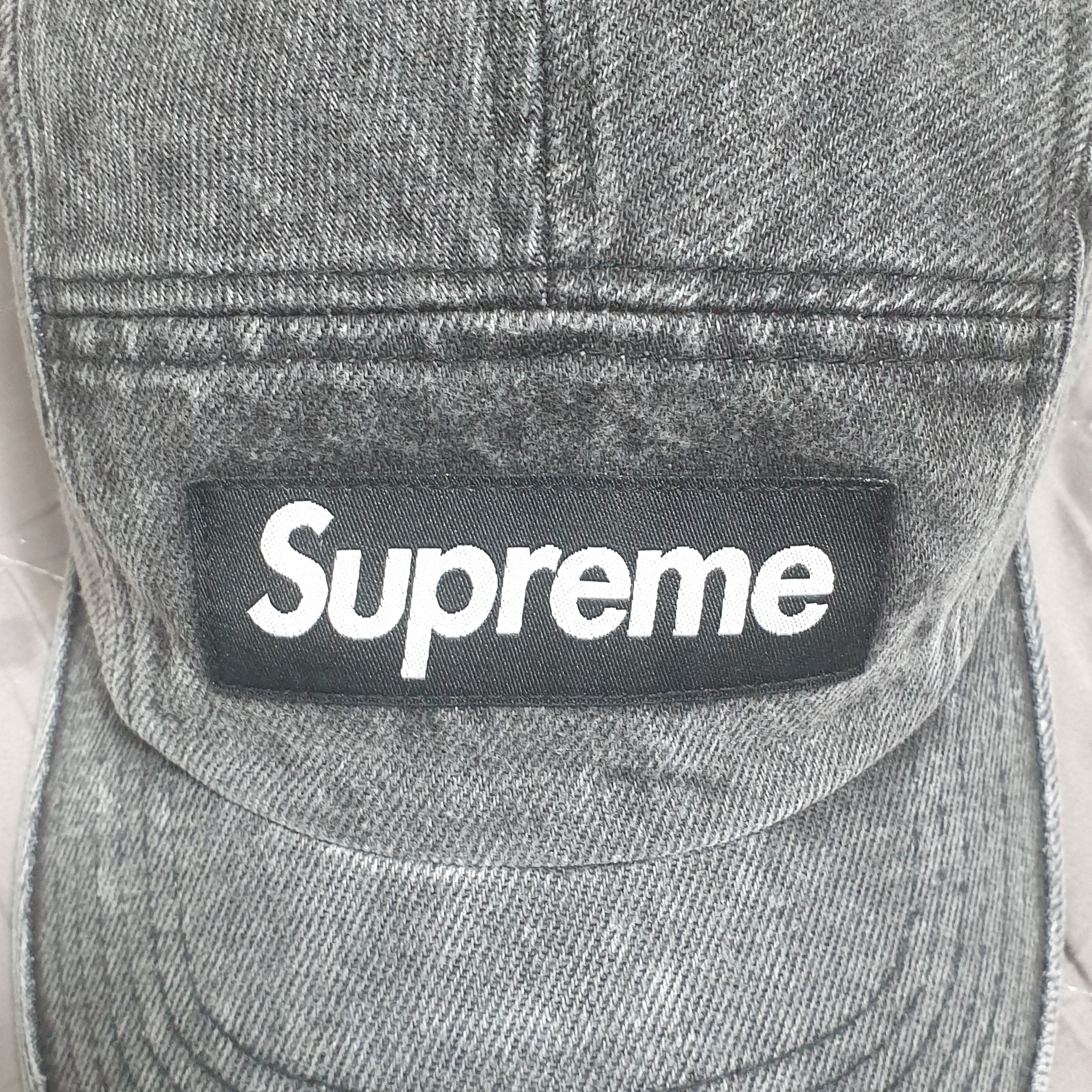 Supreme Denim Camp Cap Washed Black - 22FW 착용 스타일