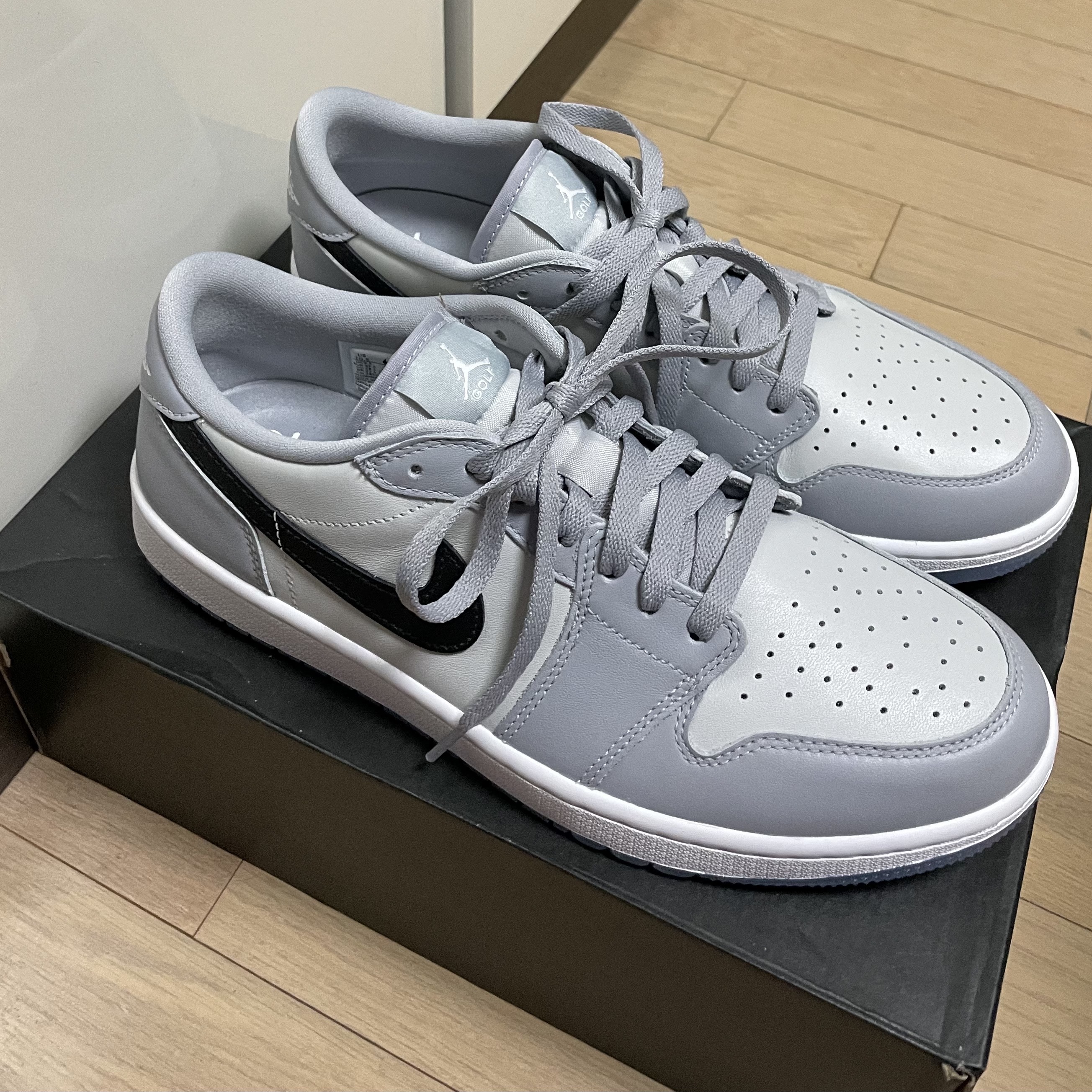 Jordan 1 Low Golf Wolf Grey 착용 스타일