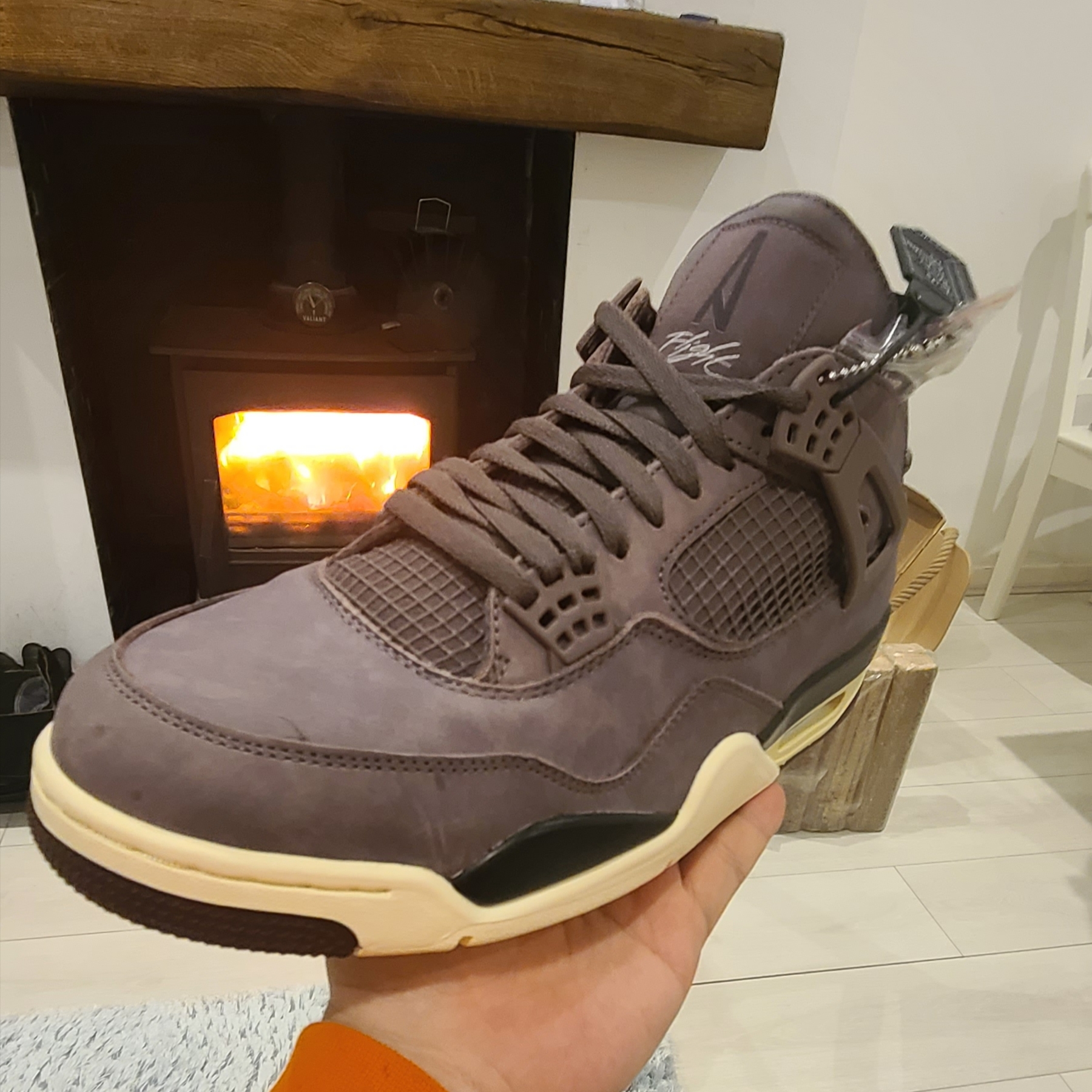 Jordan 4 x A Ma Maniere Retro Violet Ore 착용 스타일 - 1