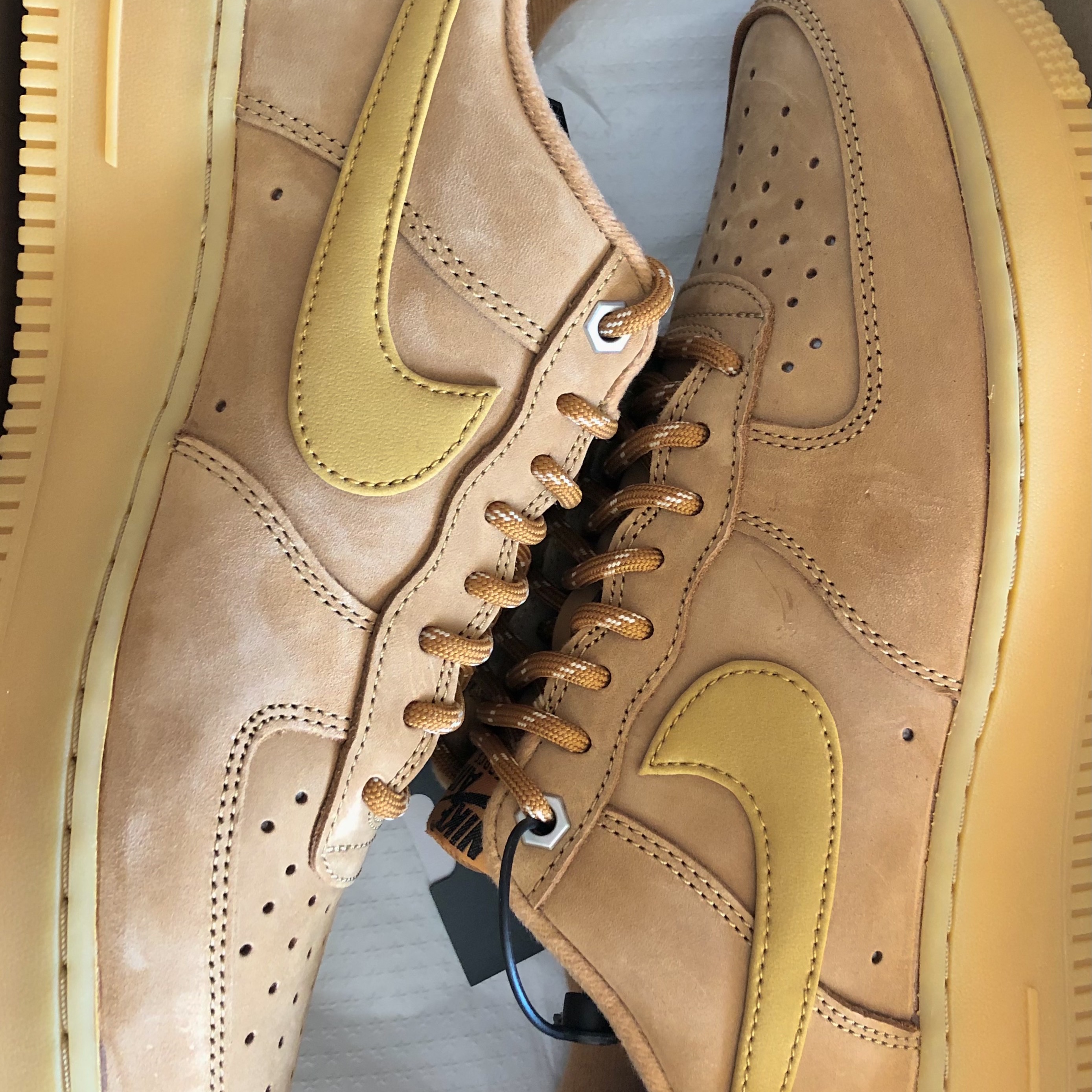 Nike Air Force 1 '07 WB Flax 착용 스타일