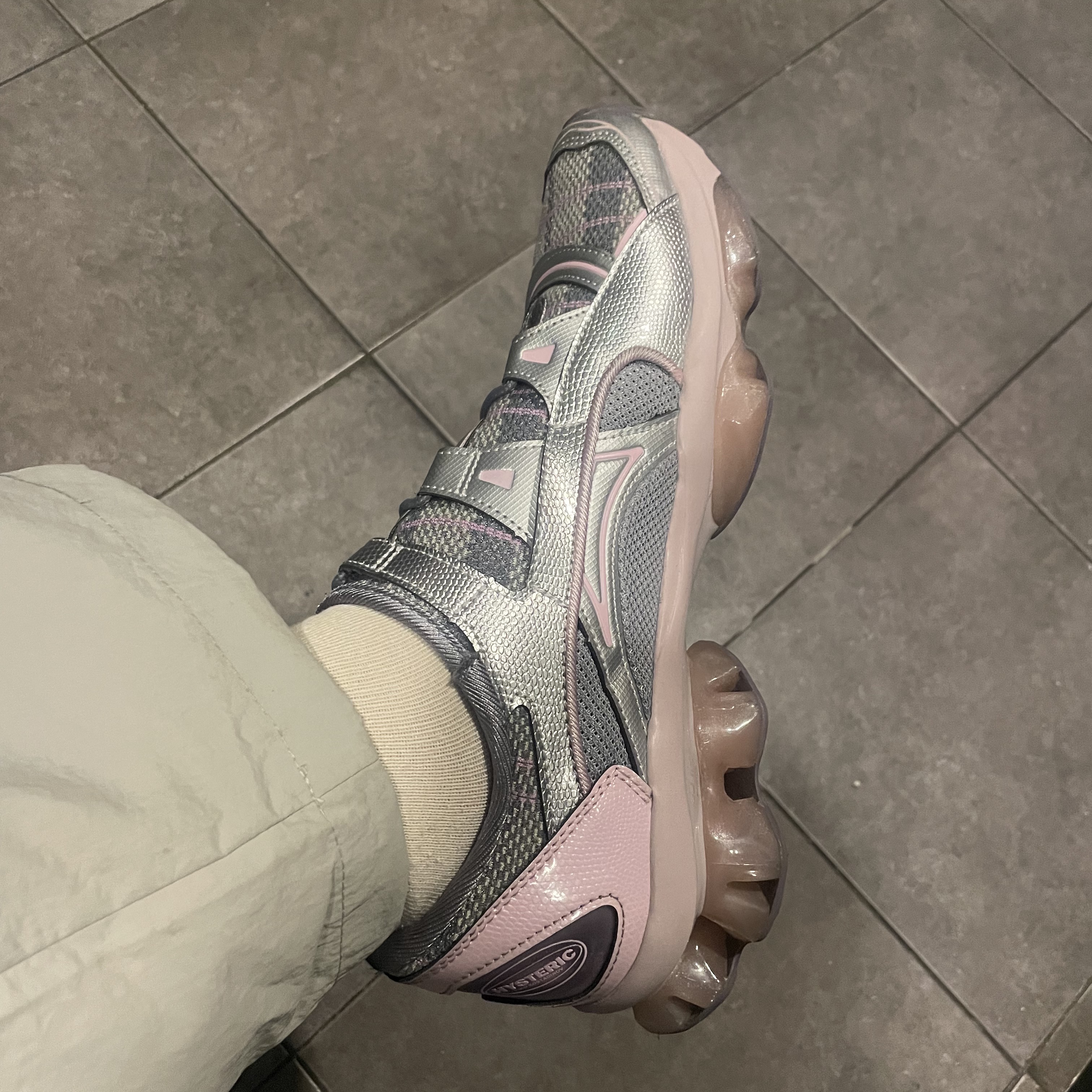 (W) Asics x Kiko Kostadinov x Hysteric Glamour Gel-Quantum Cotton Candy 착용 스타일