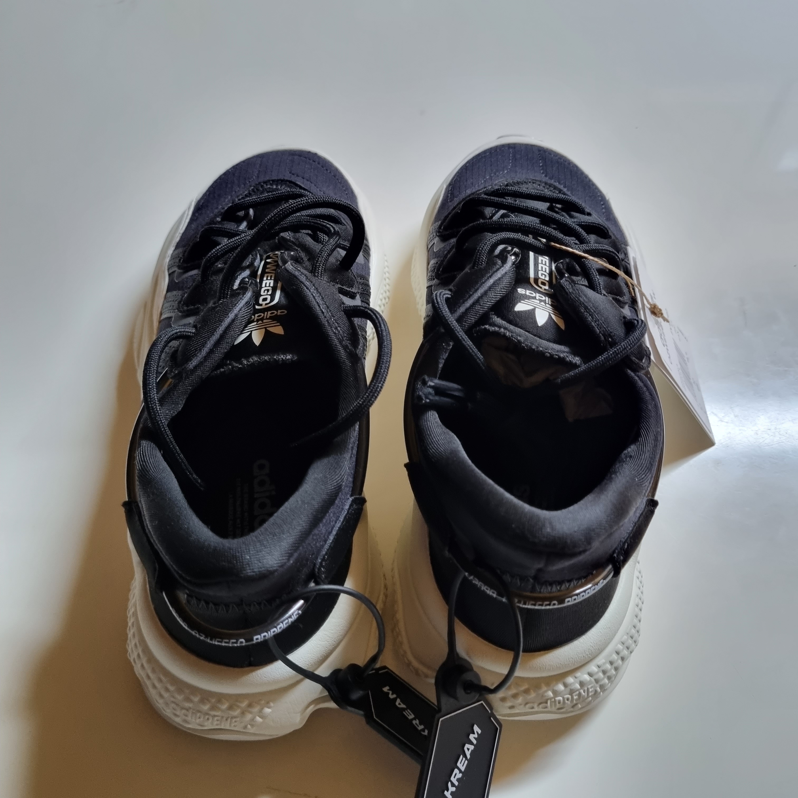 (W) Adidas Ozweego TR Core Black 착용 스타일 - 3