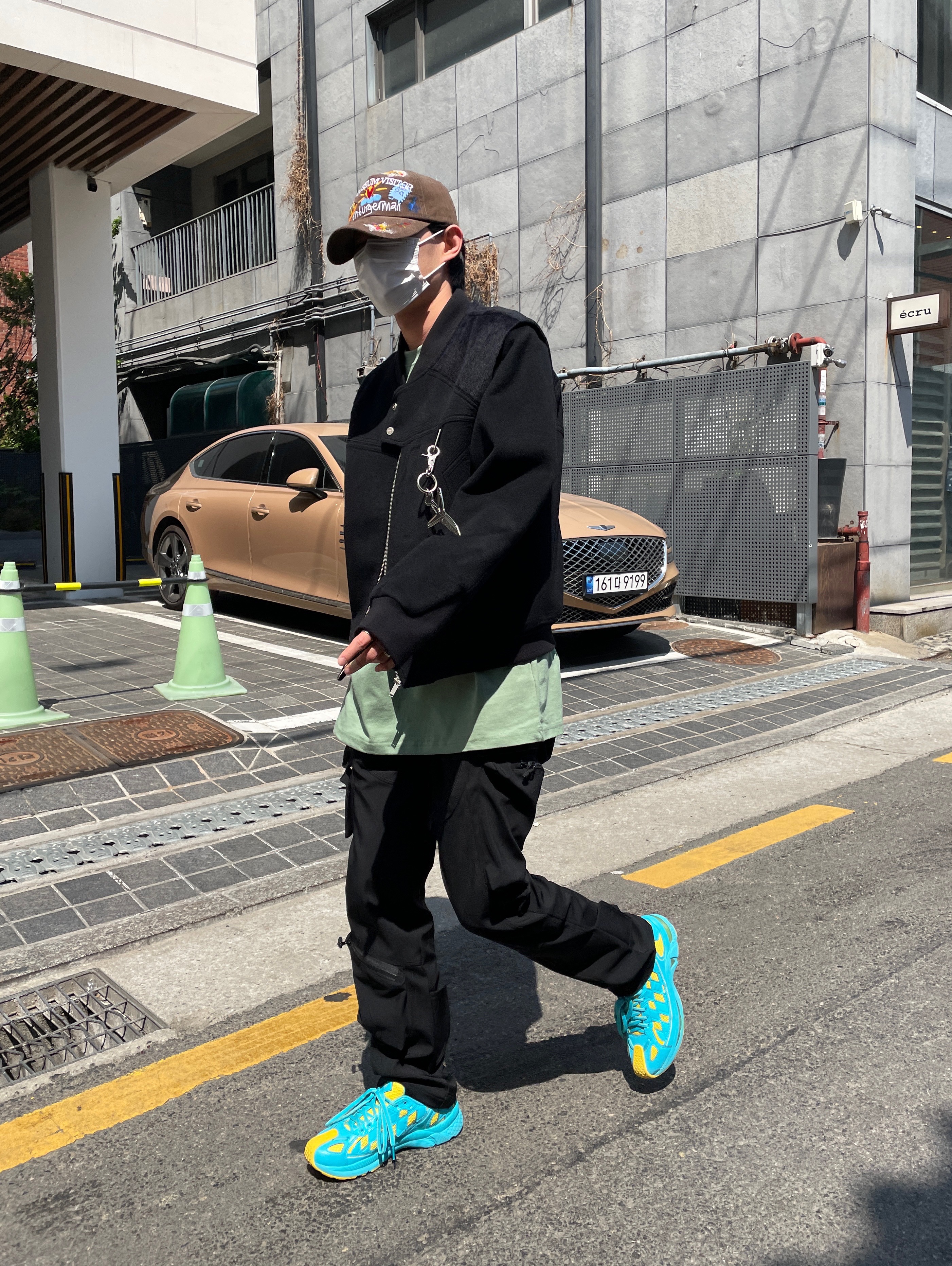 Undermycar Gaudin Alpaca Shoulder Wool Blouson Moonless Night - 22SS, Undermycar Bucky Multi Pocket Dynamic Pants Rookie Black - 22SS 착용 스타일 - 1