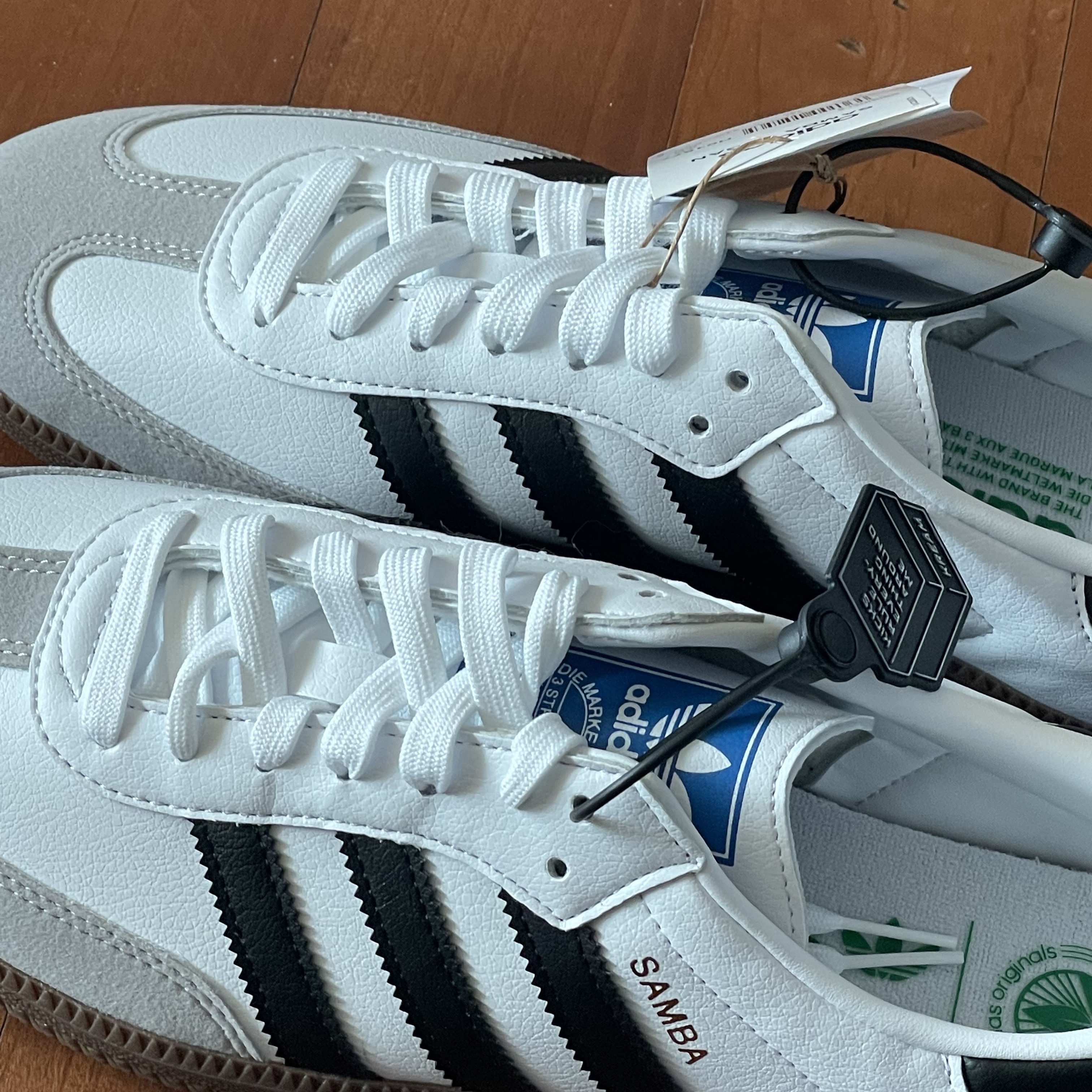 Adidas Samba Vegan White Black 착용 스타일 - 1