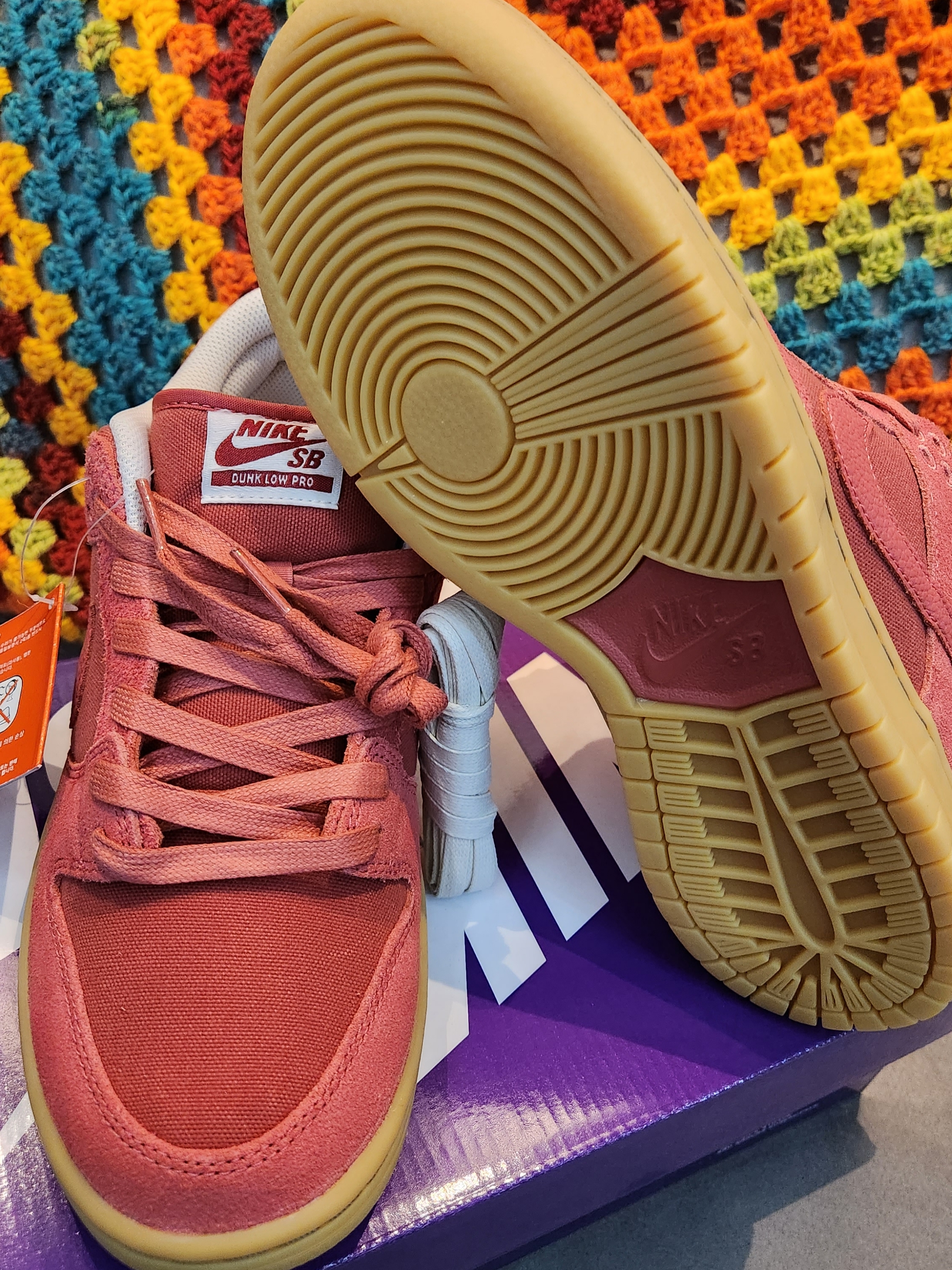 Nike SB Dunk Low Adobe 착용 스타일 - 1