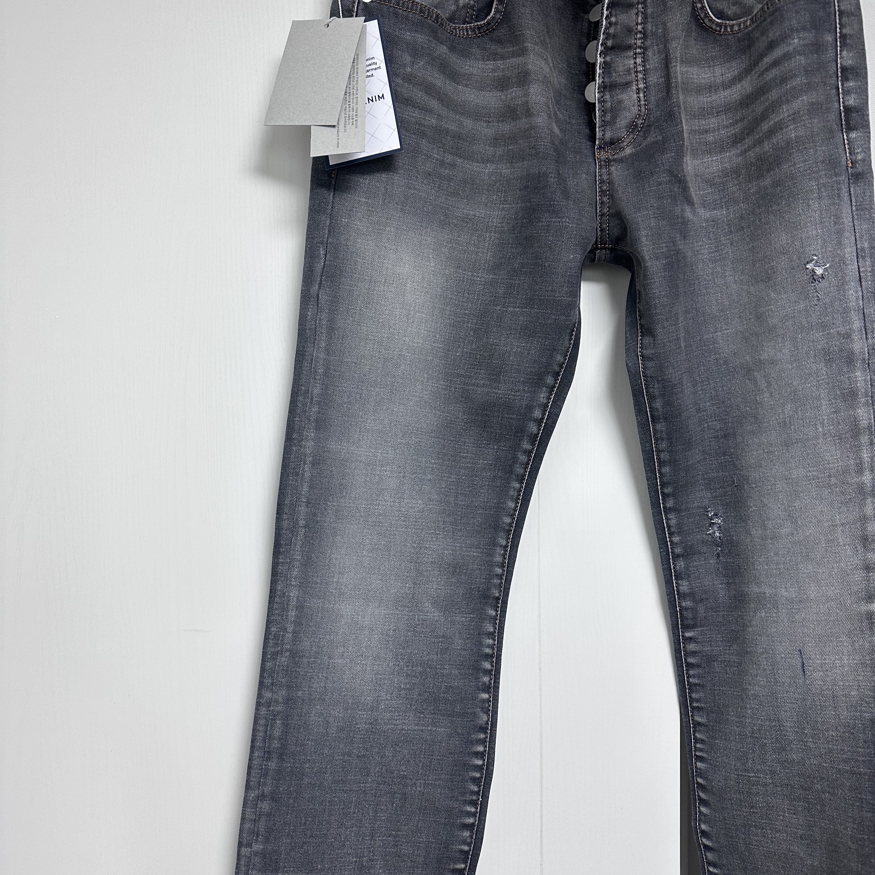 Undermycar Legion.03 Slim Fit Blue Stitch Washed Jeans Washed Gray 착용 스타일