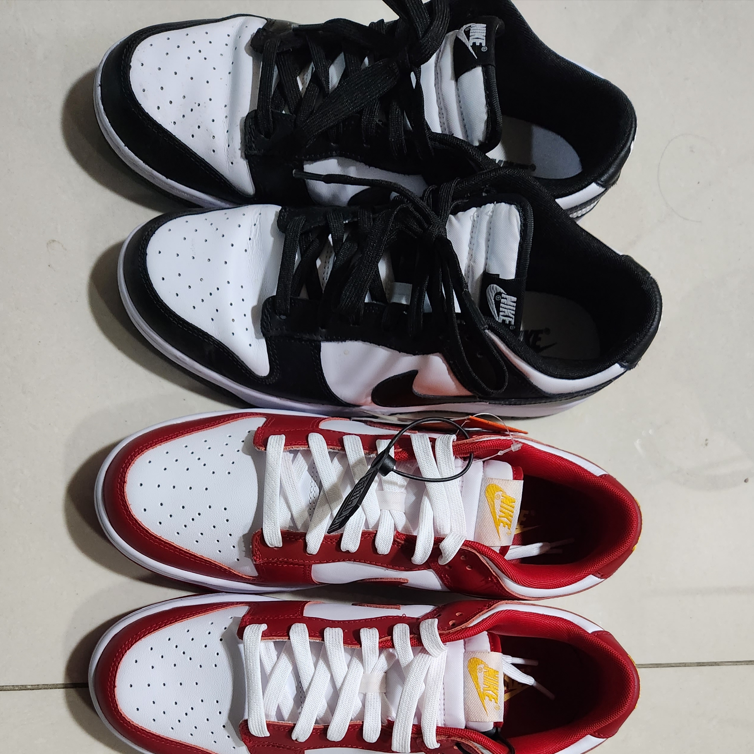 Nike Dunk Low Retro Gym Red, Nike Air Force 1 '07 LV8 40th Anniversary Join Forces Sail Malachite 착용 스타일 - 1