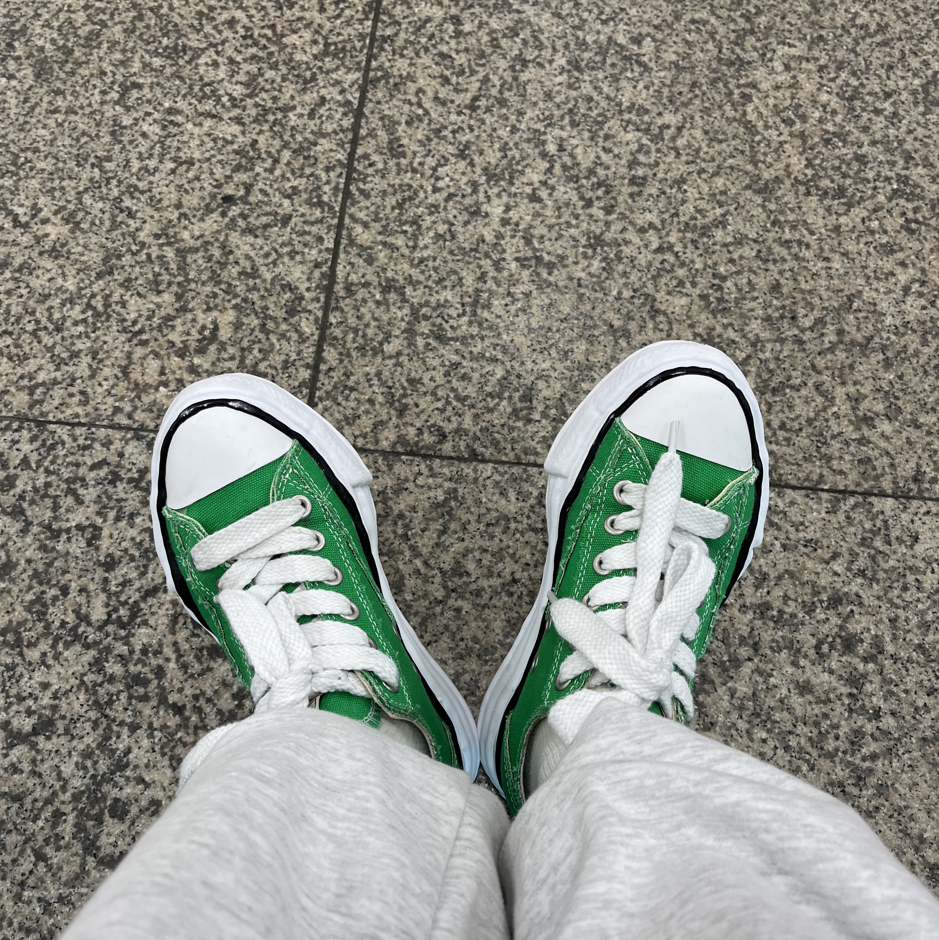 Maison Mihara Yasuhiro Peterson OG Sole Canvas Low Sneakers Green 착용 스타일