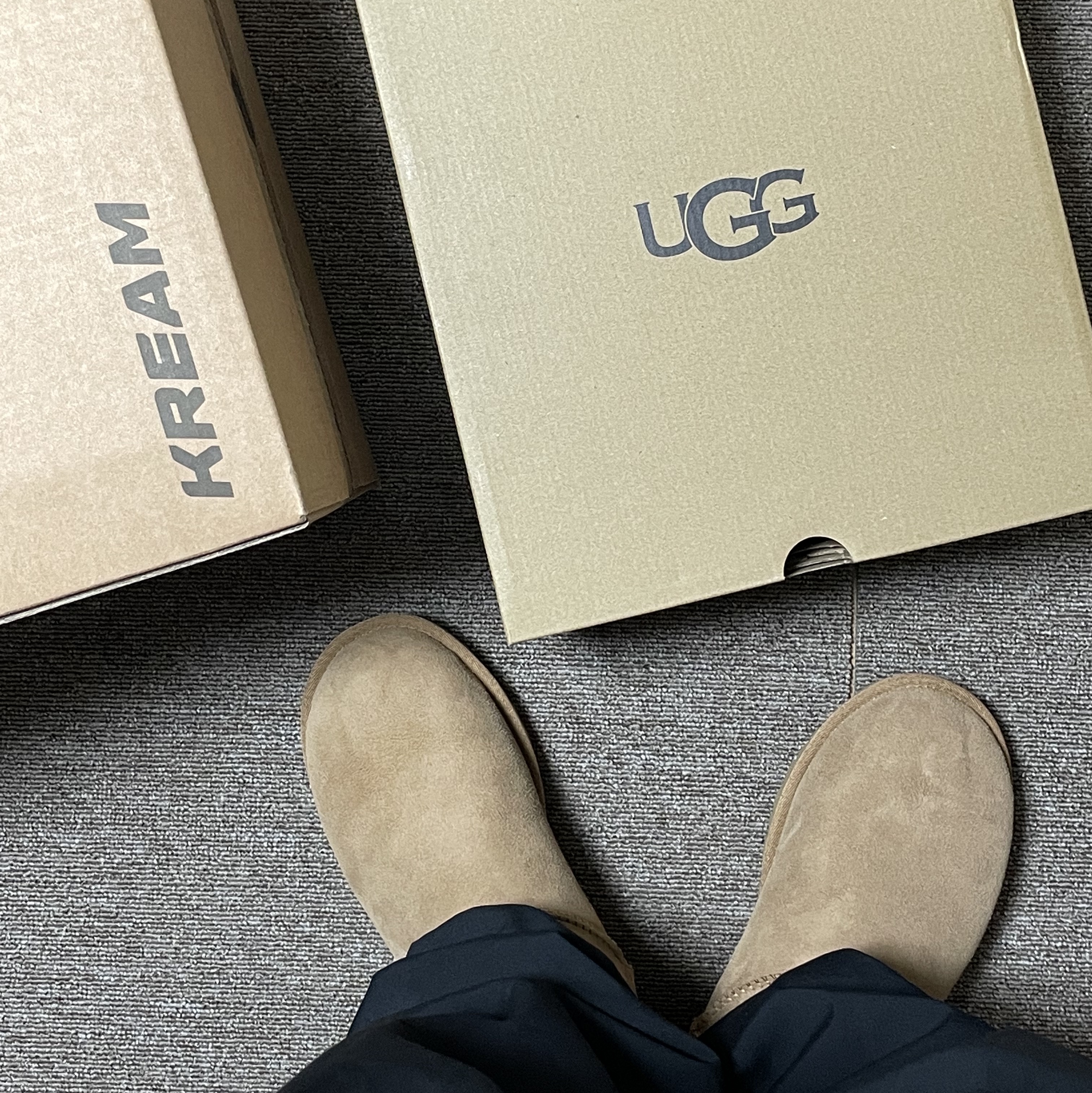 (W) UGG Classic Mini II Boots Chestnut 착용 스타일 - 1