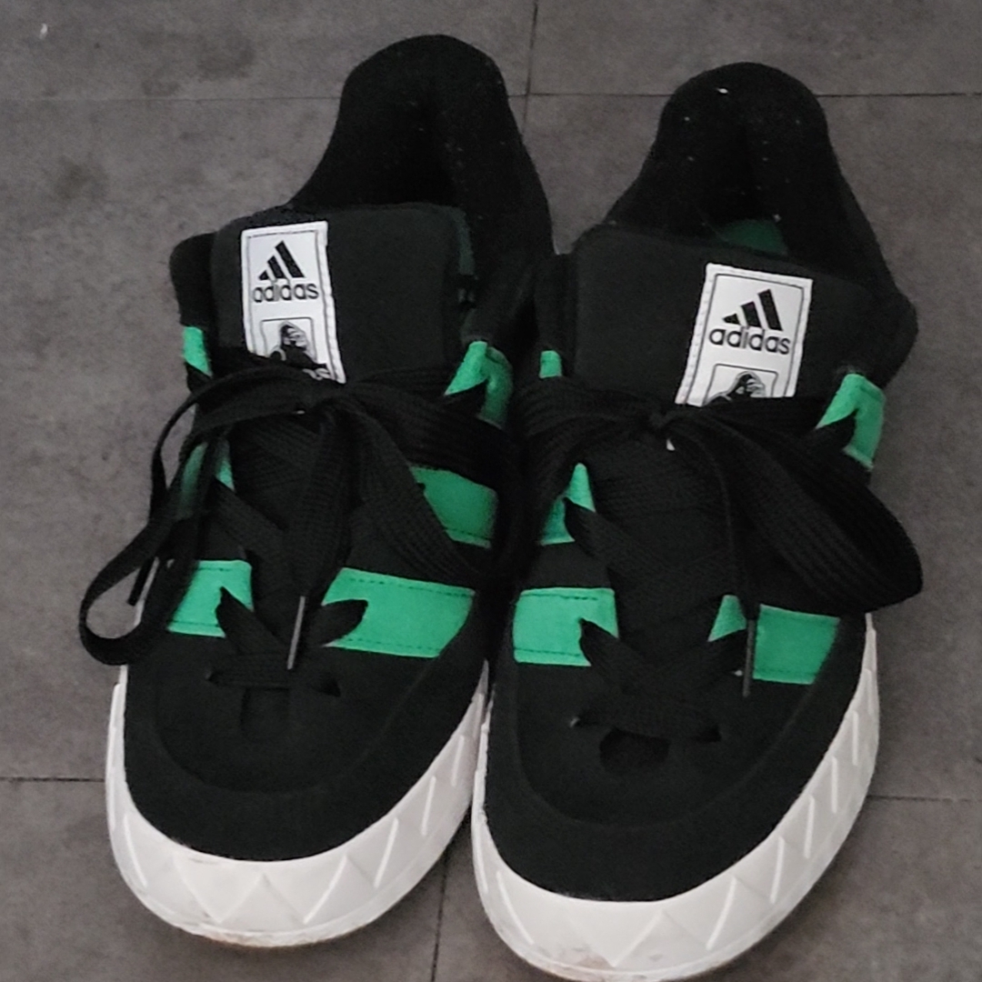 Adidas x Atmos x XLarge Adimatic Core Black Green 착용 스타일