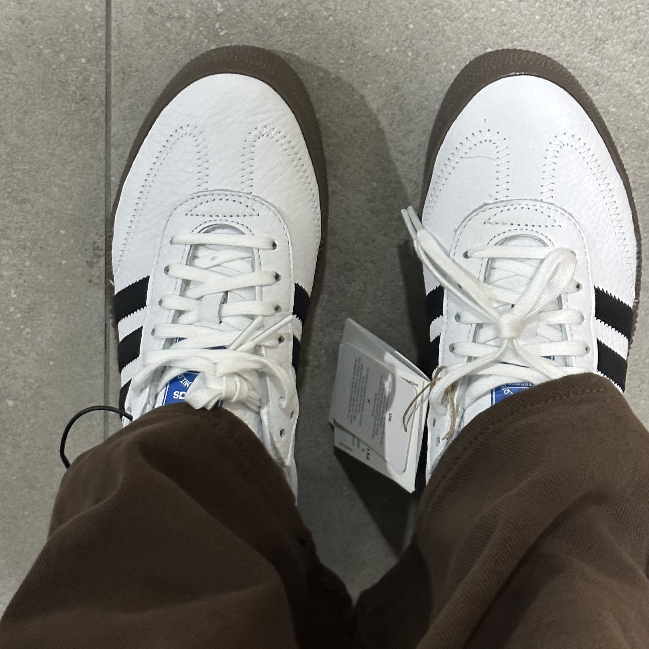 (W) Adidas Sambarose White Black Gum 착용 스타일