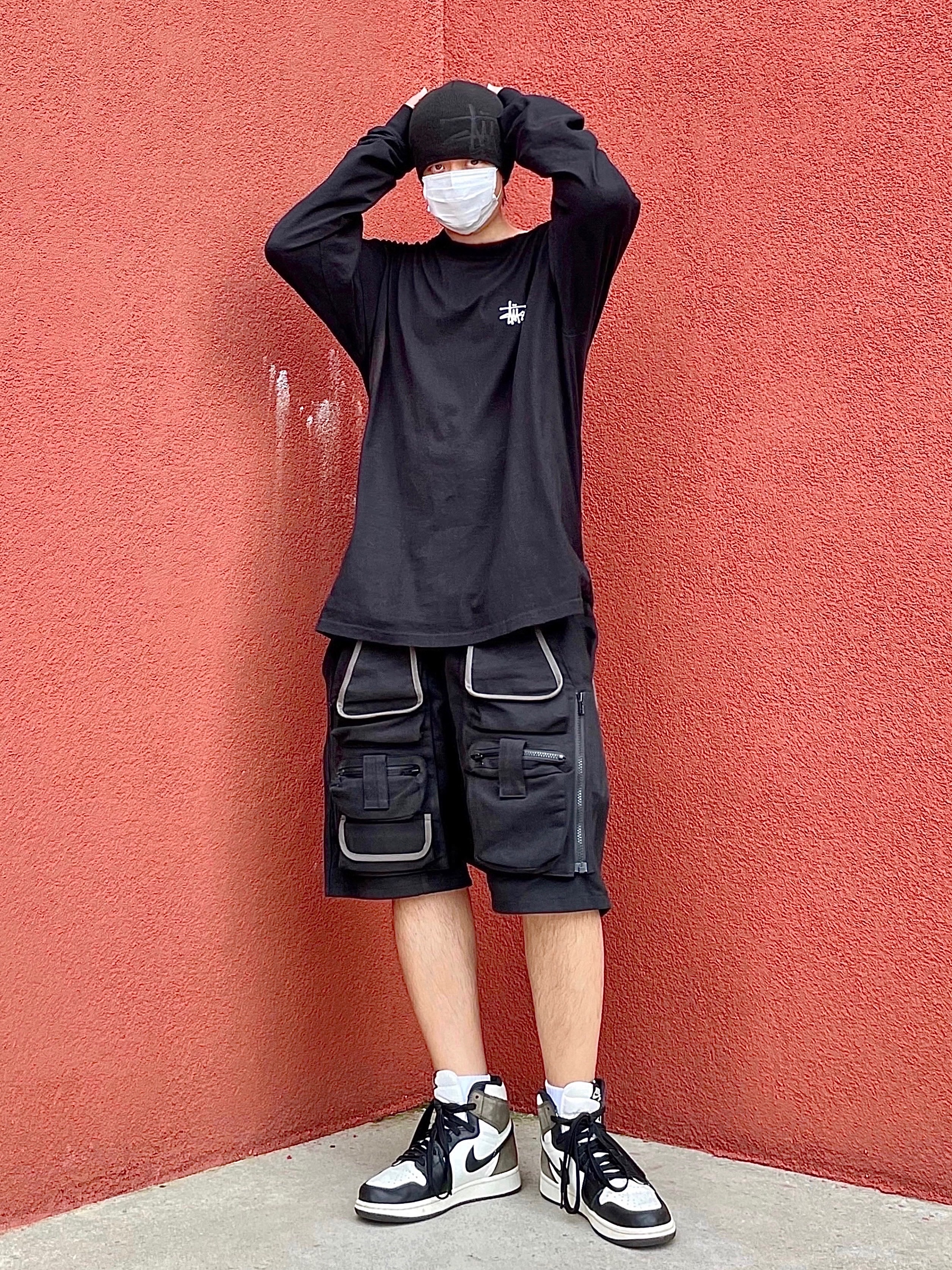 Stussy Debossed Stock Logo Beanie Black, Stussy Basic Stussy LS T-Shirt Black 2022 착용 스타일 - 1