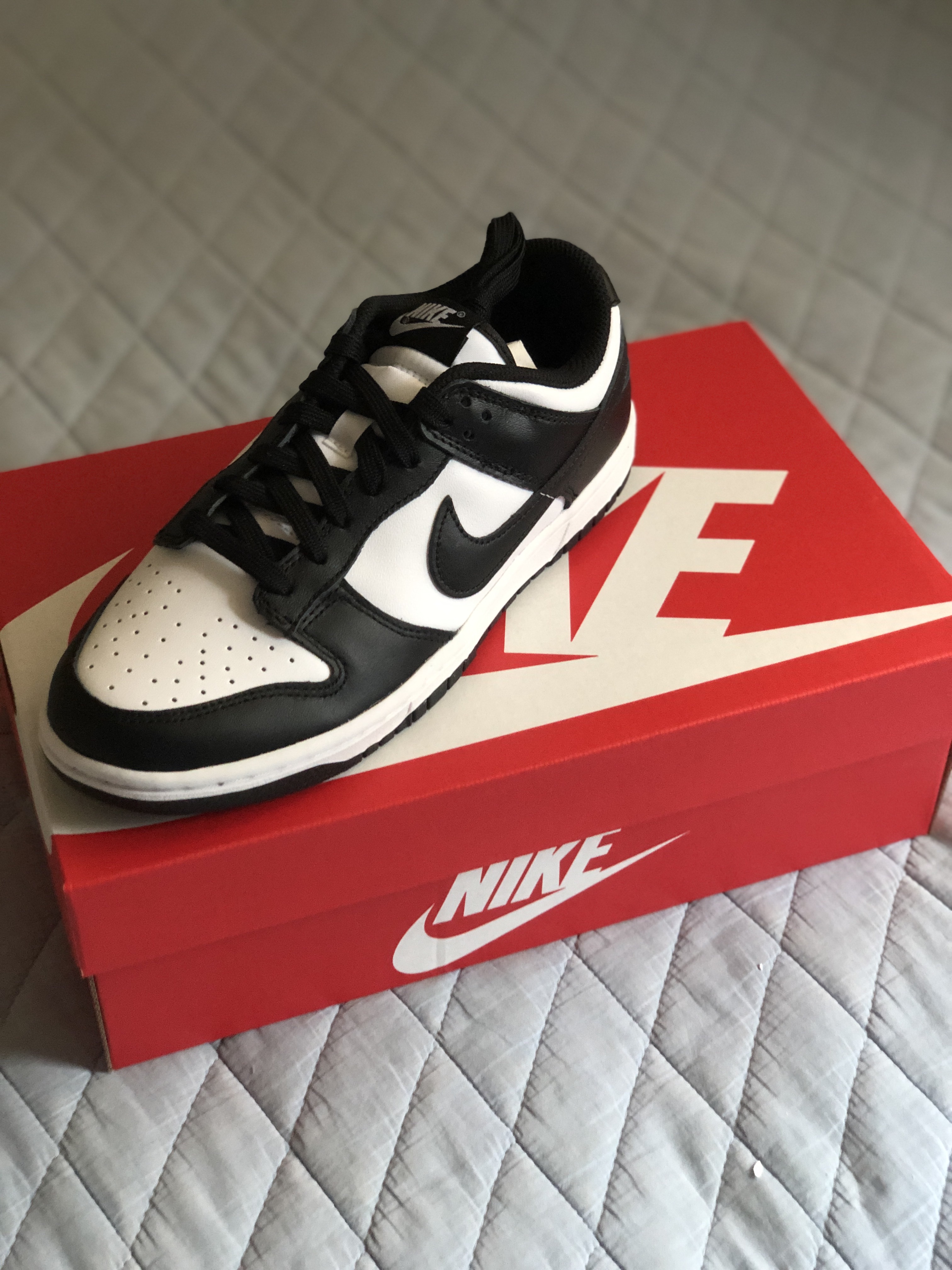 Nike Dunk Low Retro Black 착용 스타일 - 1