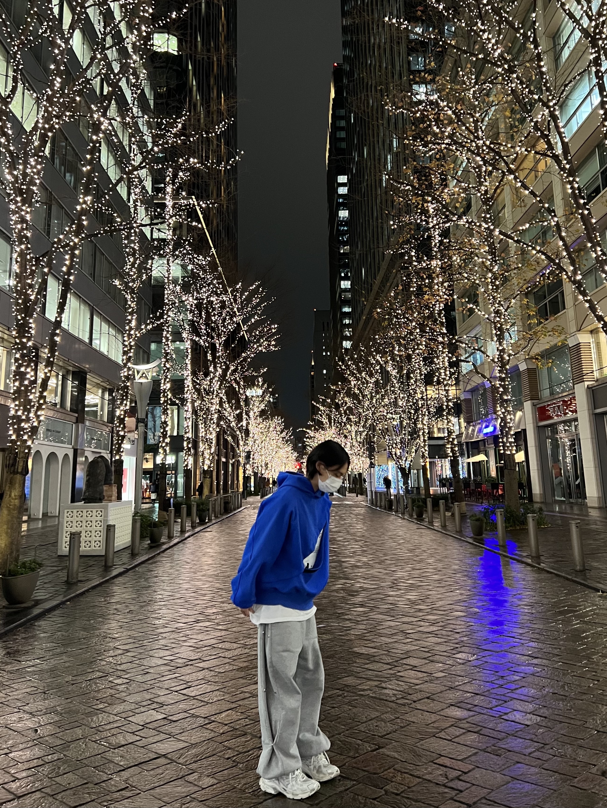 Nonnod x Shinsegae BAYC #8446 2-Piece Cropped Hoodie Washed Blue 착용 스타일