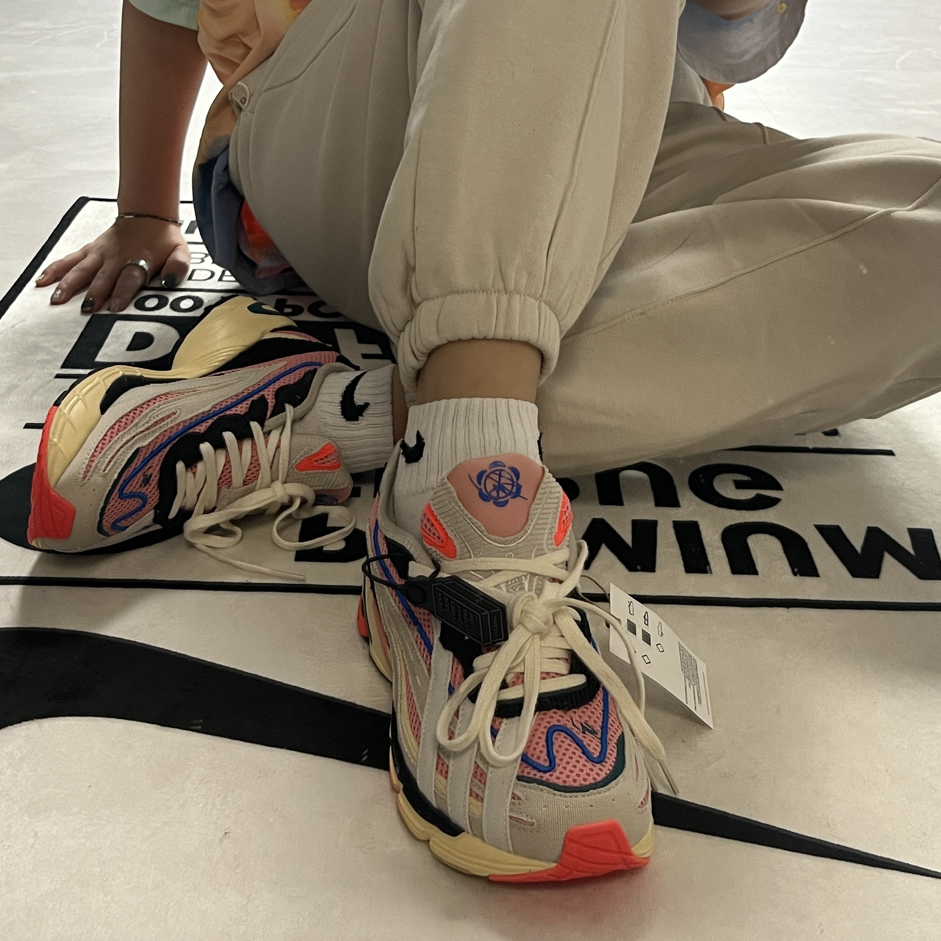 Adidas x Sean Wotherspoon Orketro White Easy Yellow 착용 스타일 - 4