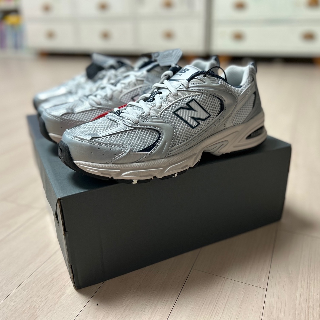 New Balance 530 Steel Grey 착용 스타일