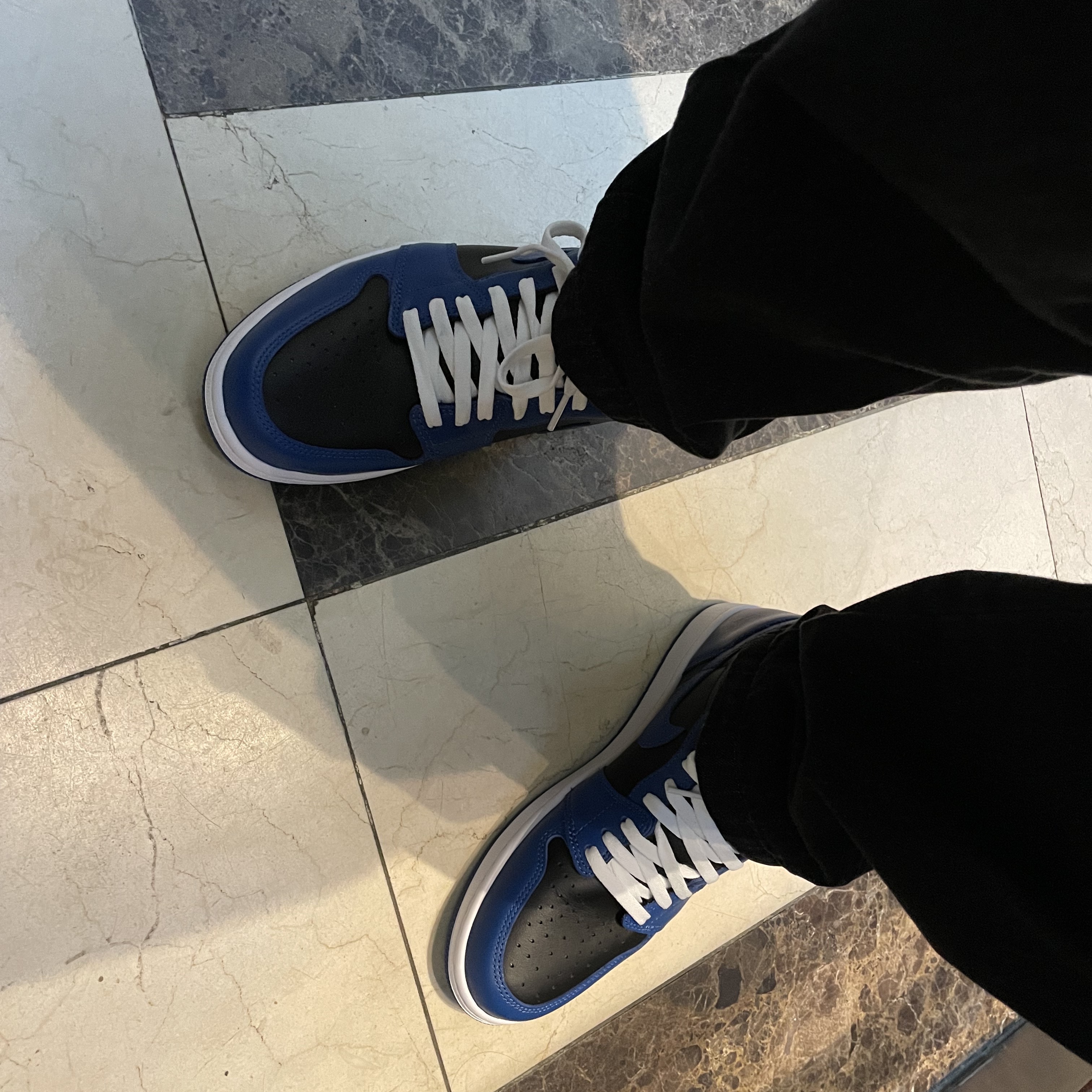 Jordan 1 Retro High OG Dark Marina Blue 착용 스타일
