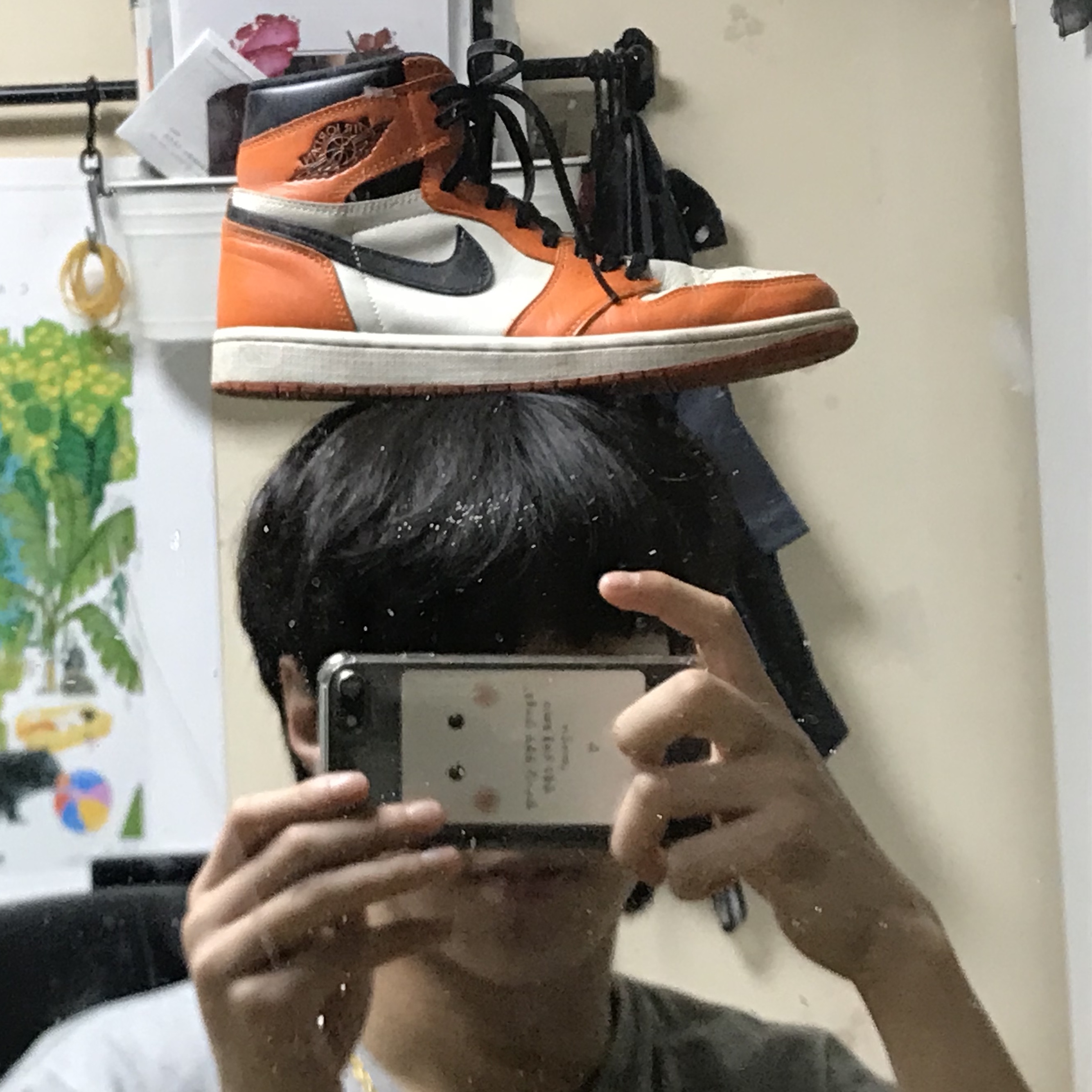 Jordan 1 Retro High OG Reverse Shattered Backboard 착용 스타일