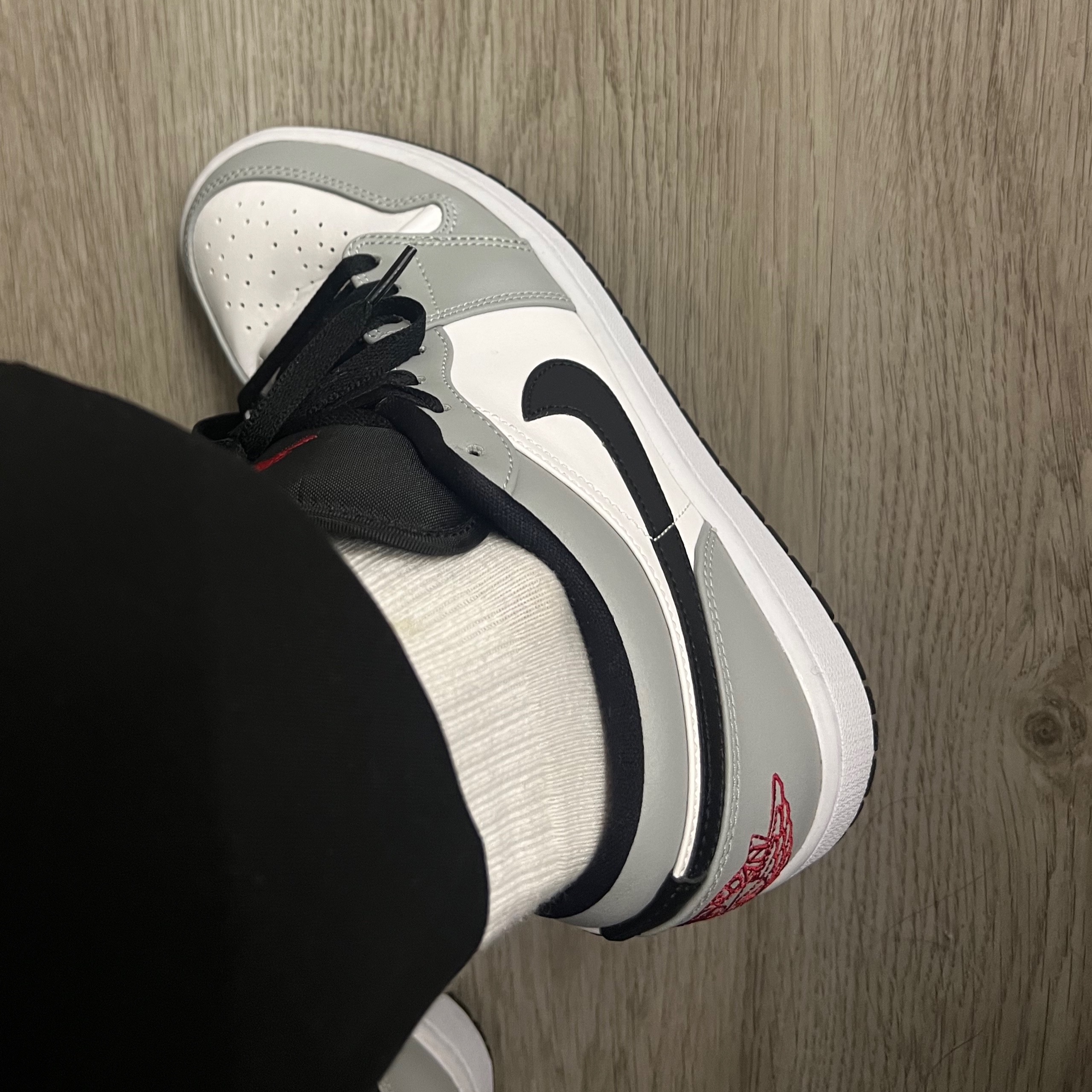 Jordan 1 Low Light Smoke Grey 착용 스타일
