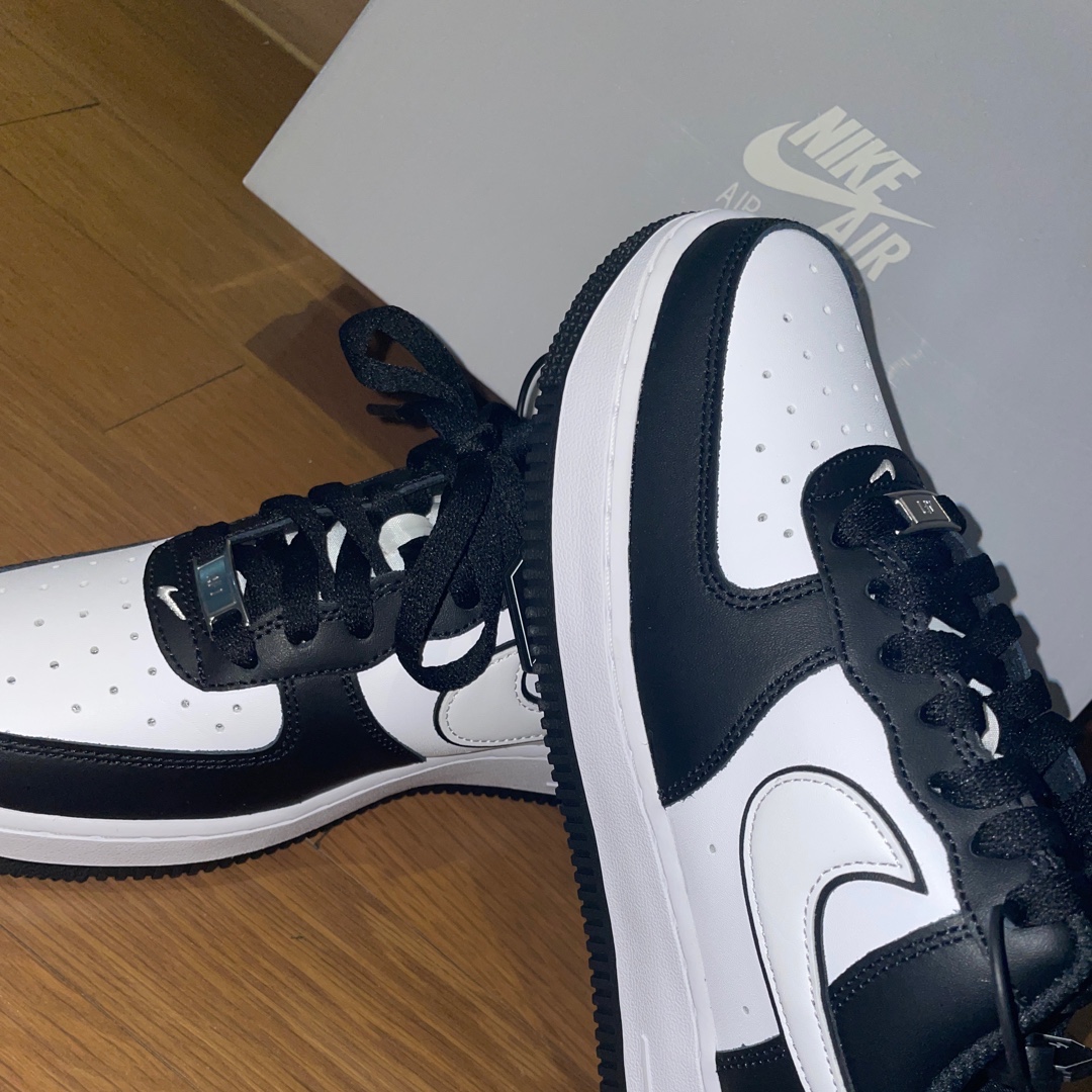 Nike Air Force 1 '07 Black White 착용 스타일 - 1