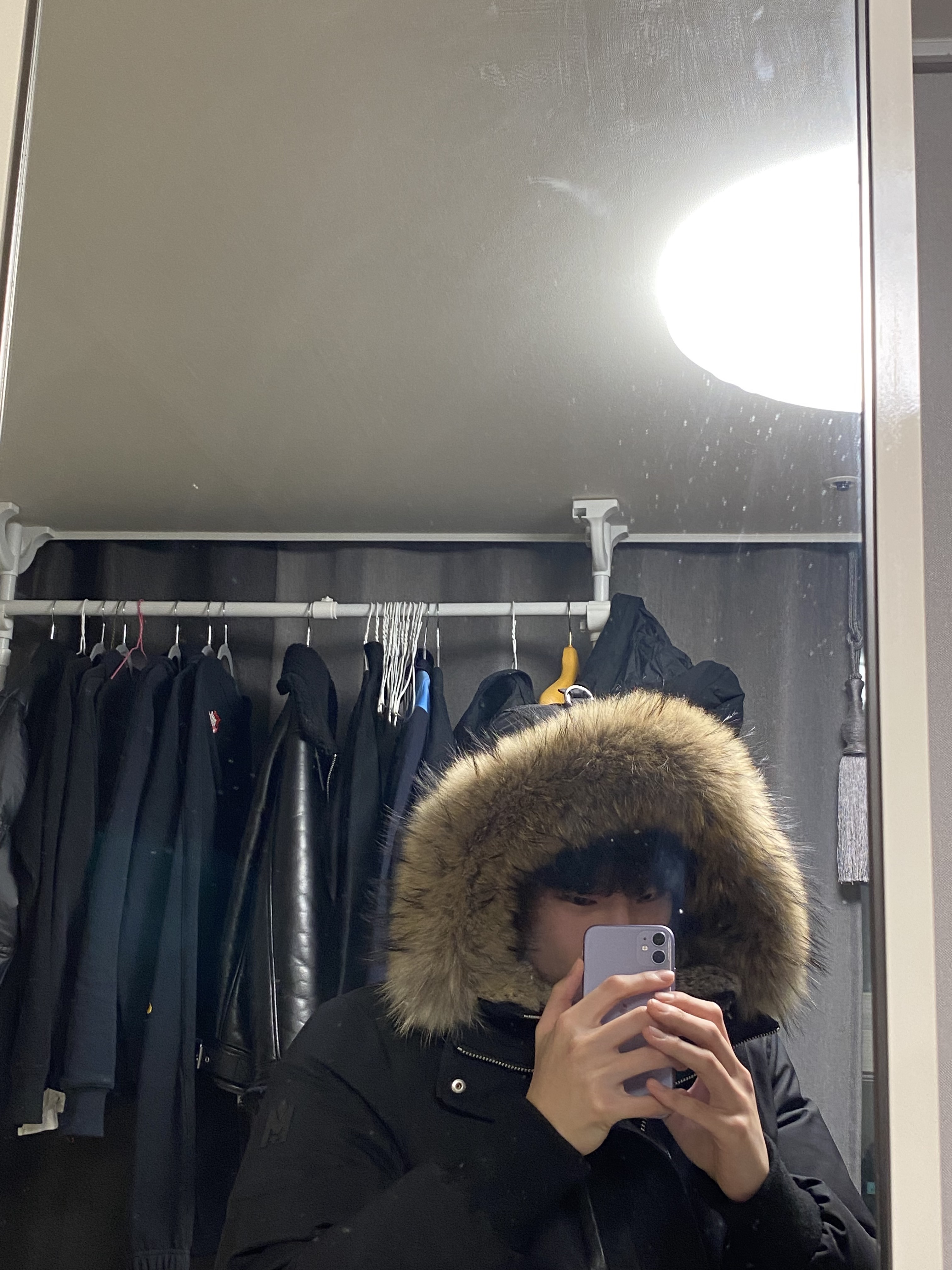 Mackage Dixon 2-In-1 Nordic Tech Down Bomber with Natural Fur Black Silver, Nike x Sacai x Undercover LDWaffle Night Maroon Team Royal 착용 스타일 - 3