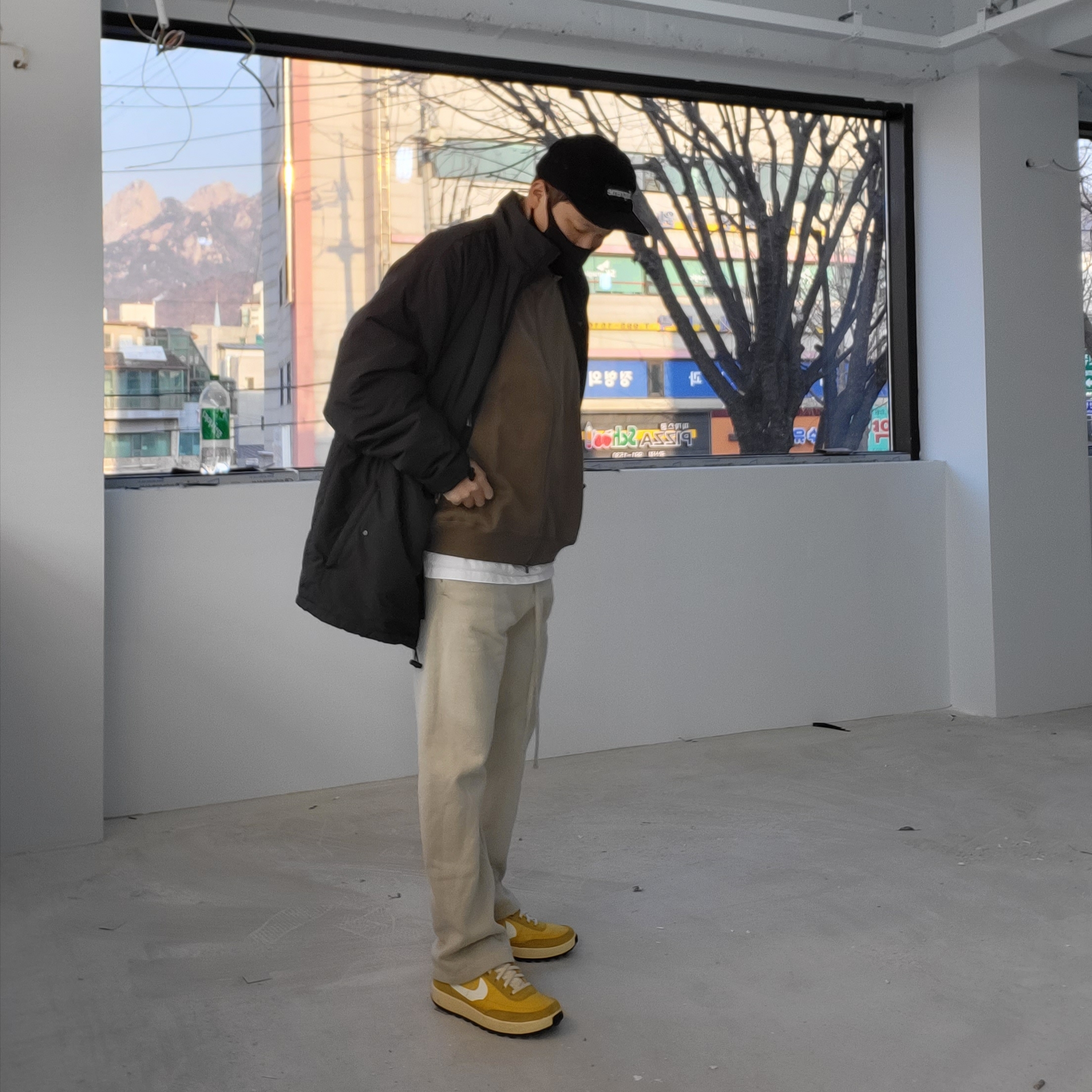 Essentials Storm Jacket Iron - 22SS, (W) Essentials Full Zip Jacket Wood - 22FW 착용 스타일