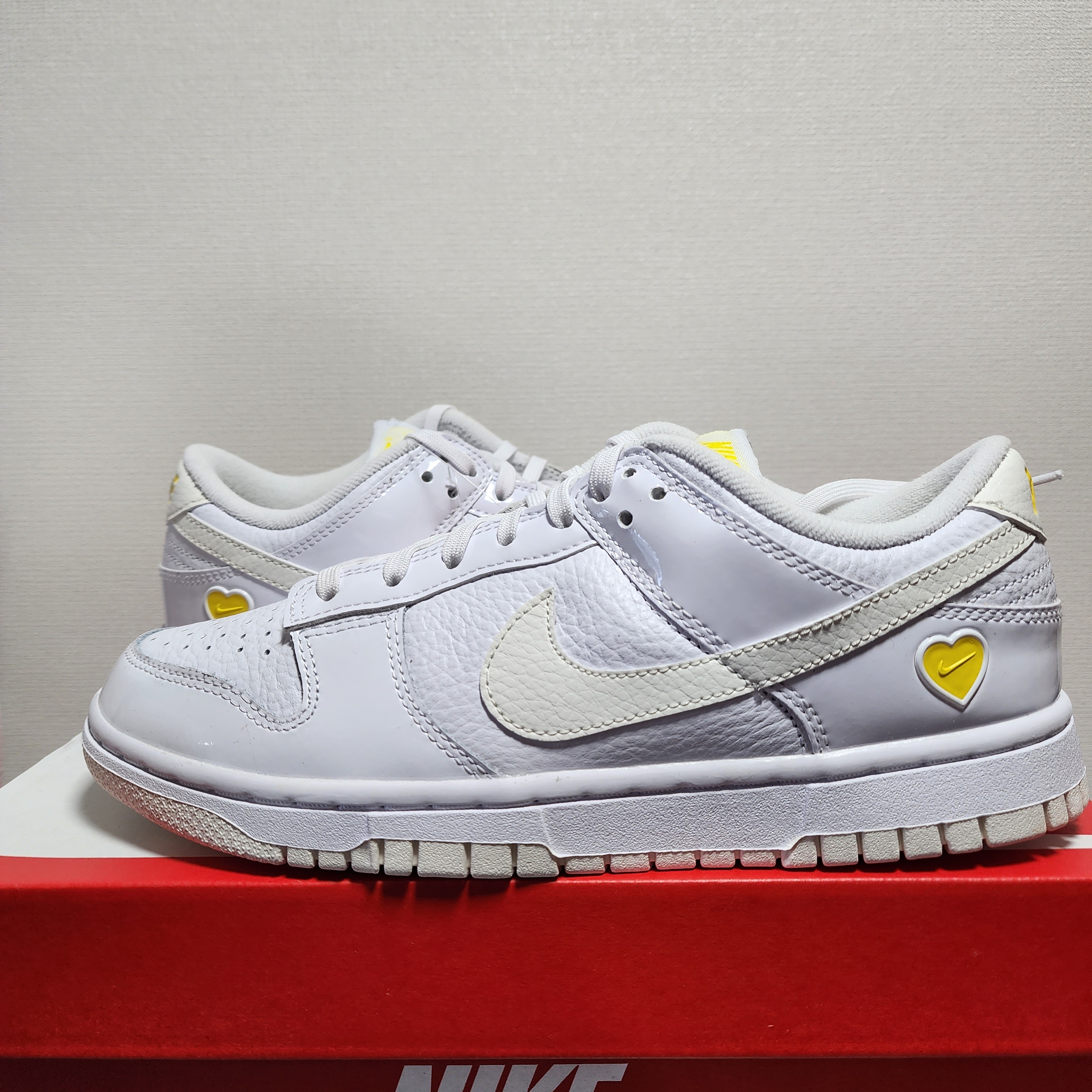 (W) Nike Dunk Low Valentine's Day White Optic Yellow 착용 스타일