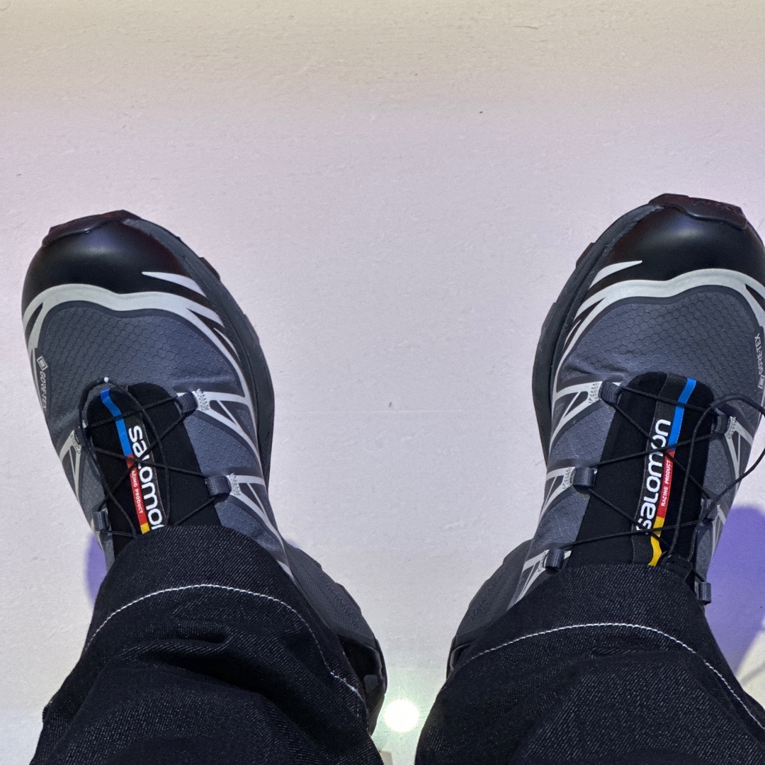 Salomon XT-6 Gore-Tex Black Ebony 착용 스타일 - 1