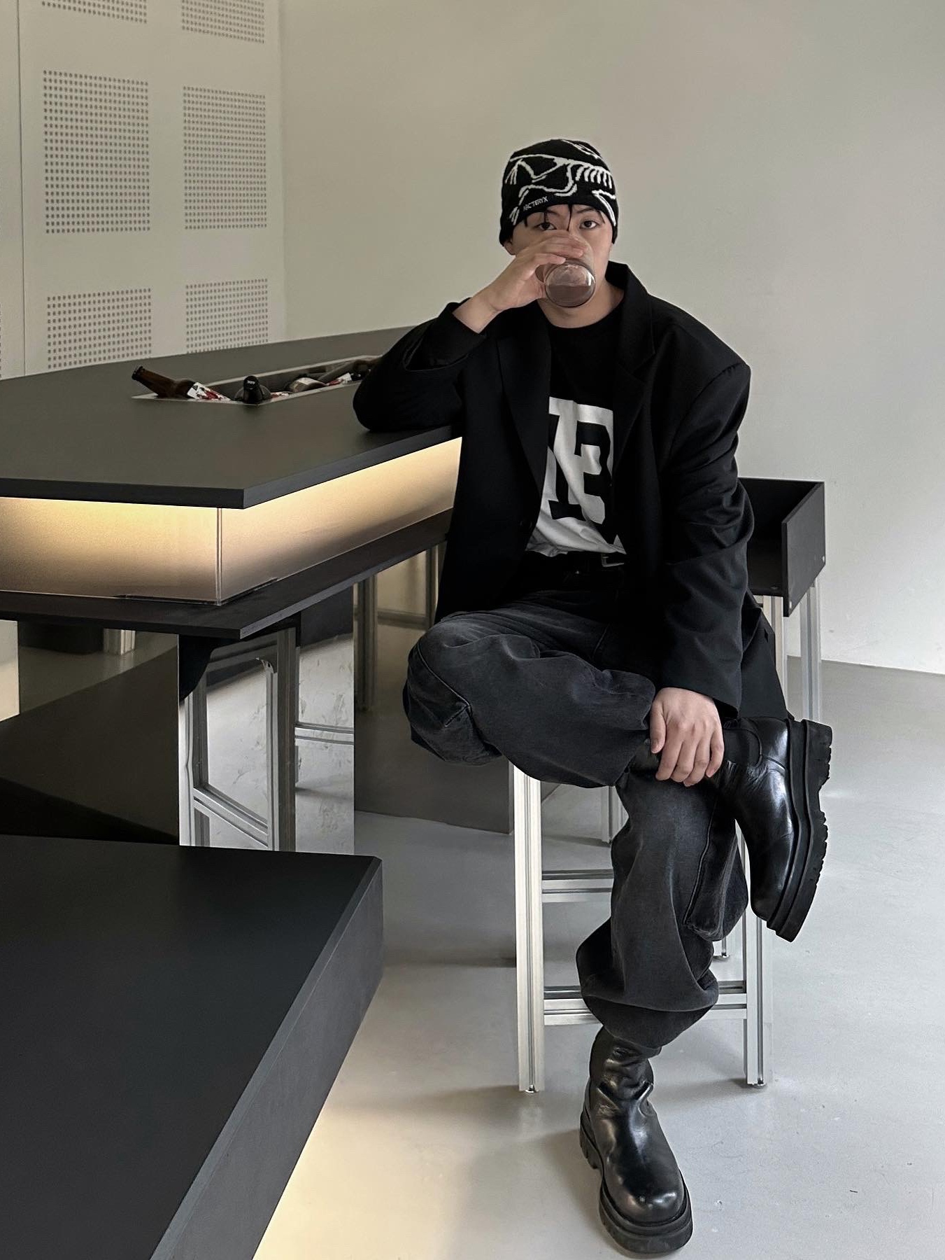 Arc'teryx Bird Head Toque Orca 착용 스타일