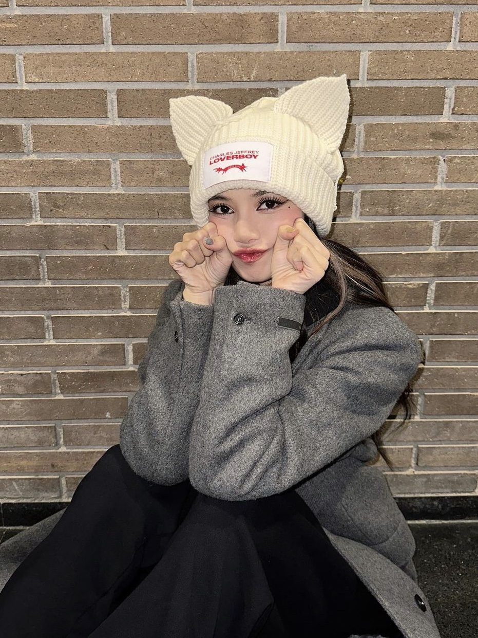 Charles Jeffrey Loverboy Chunky Ears Beanie Ecru 착용 스타일 - 3