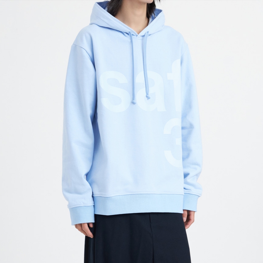 [KREAM 단독] Safarispot Basic Safari Hoodie Sky 착용 스타일 - 1