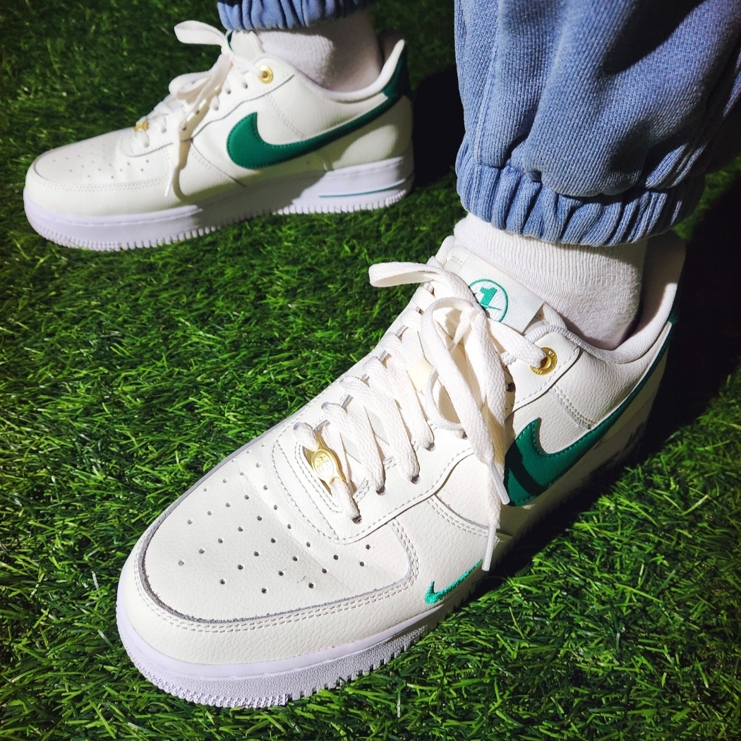 Nike Air Force 1 '07 LV8 40th Anniversary Join Forces Sail Malachite 착용 스타일 - 5