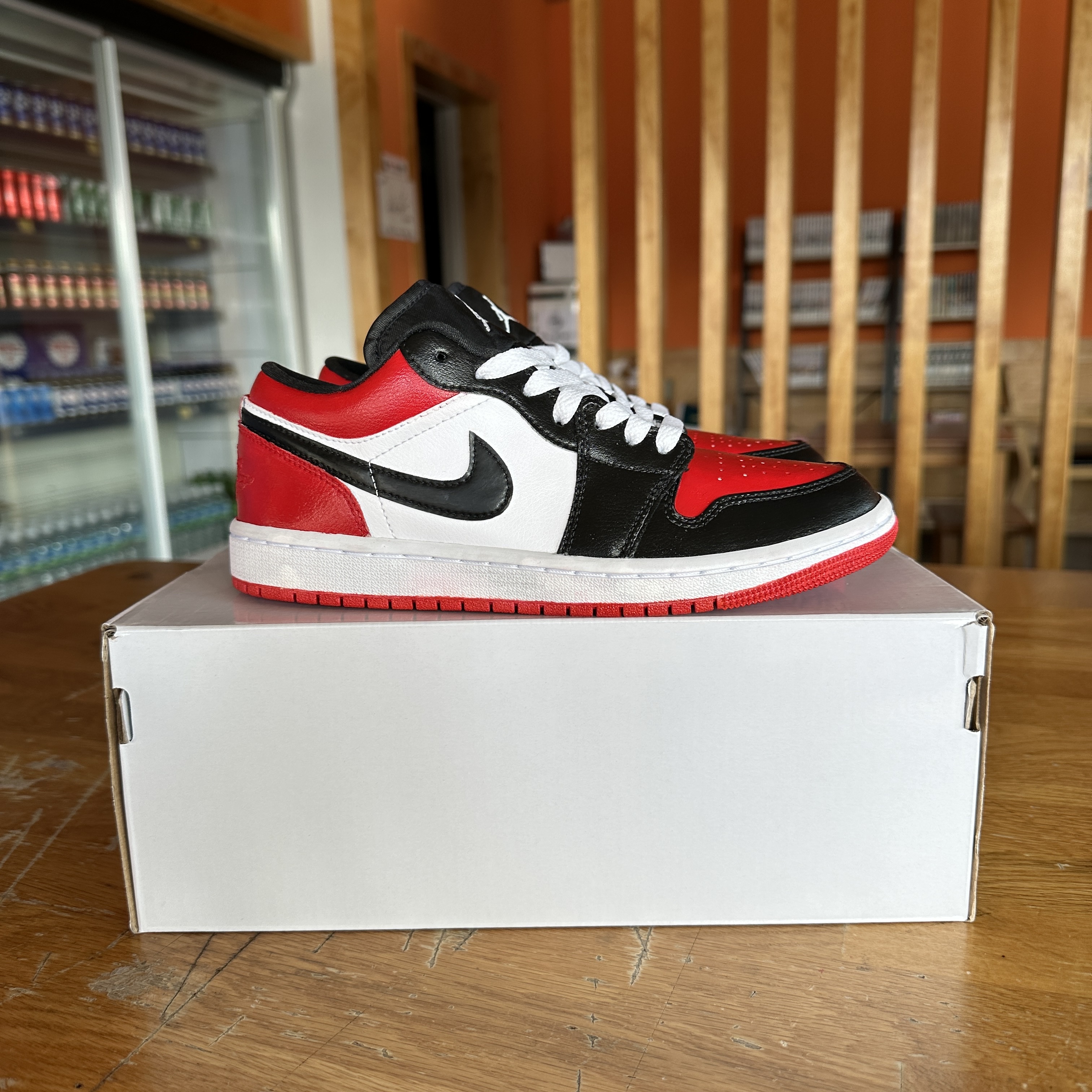 (W) Jordan 1 Low Triple White 2022 착용 스타일 - 5