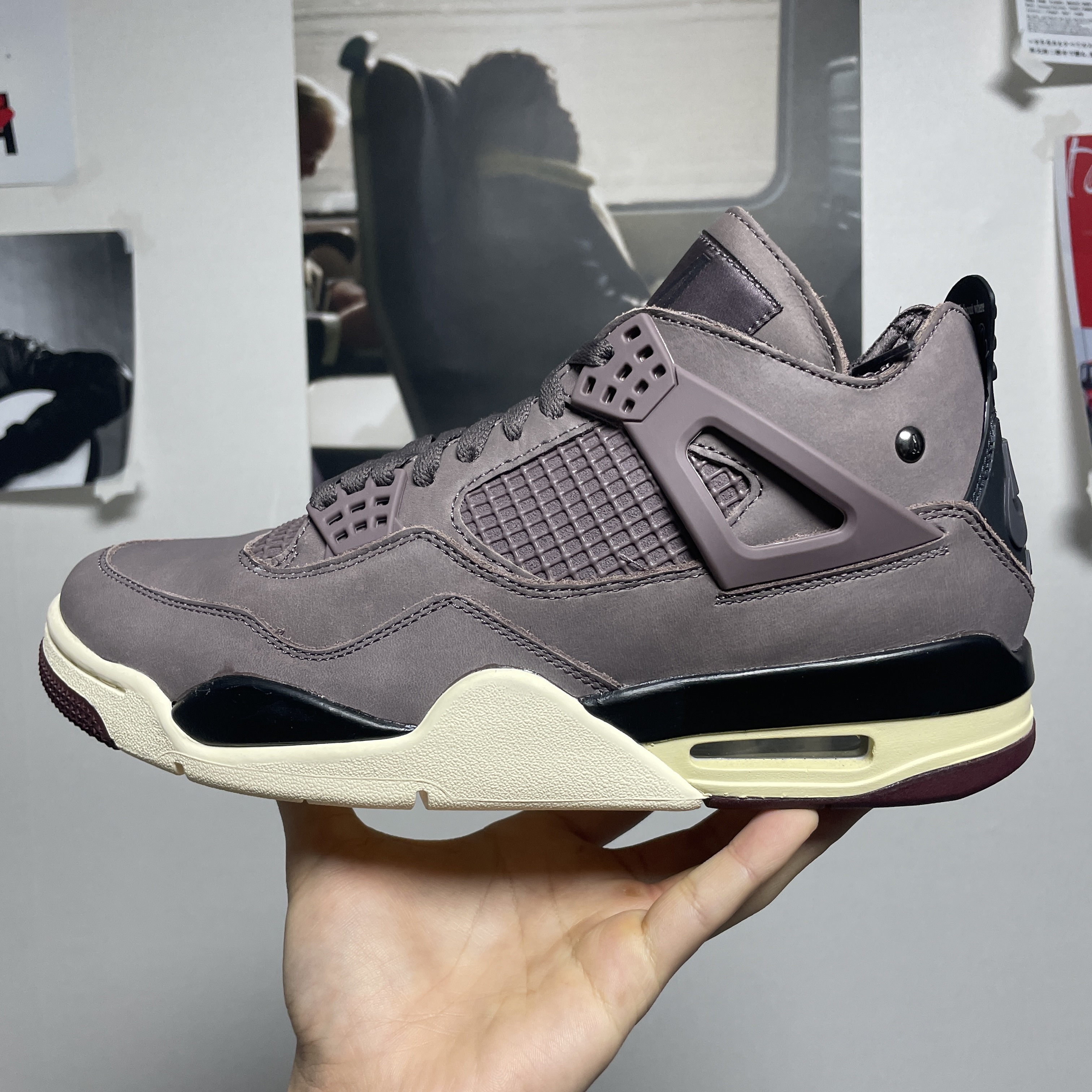 Jordan 4 x A Ma Maniere Retro Violet Ore 착용 스타일 - 2
