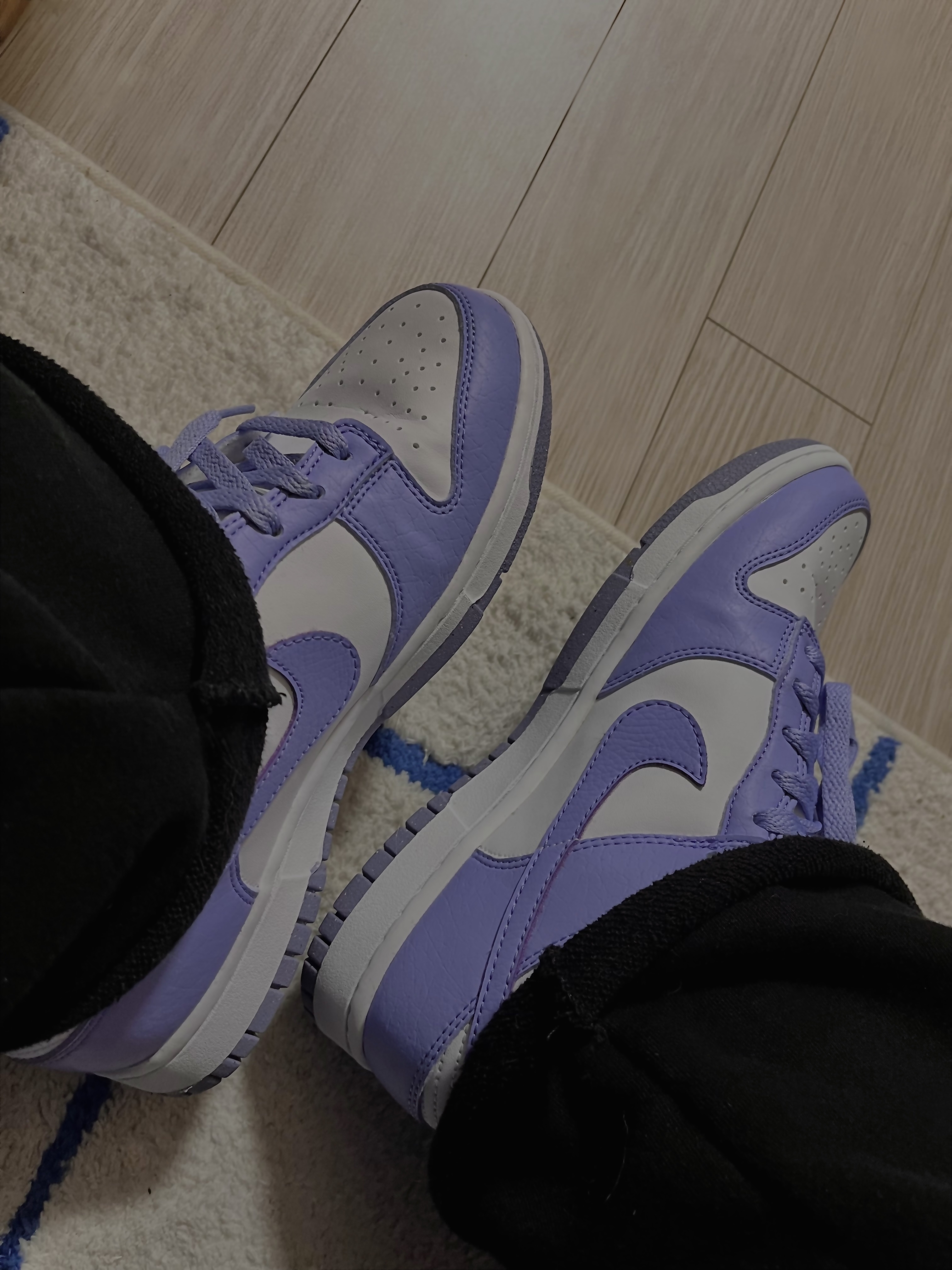 (W) Nike Dunk Low Next Nature Lilac 착용 스타일 - 1