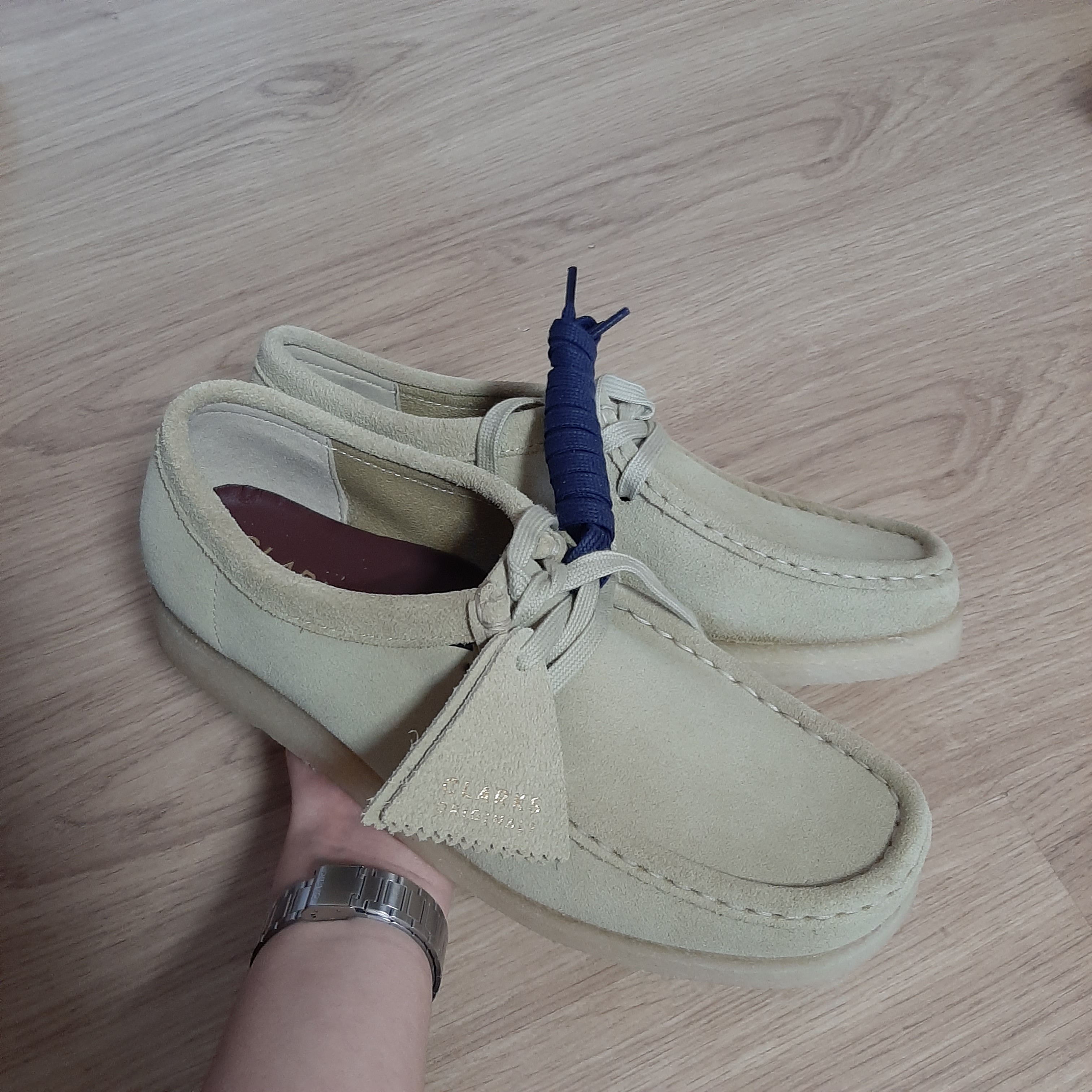 (W) Clarks Wallabee Maple Suede 착용 스타일 - 1