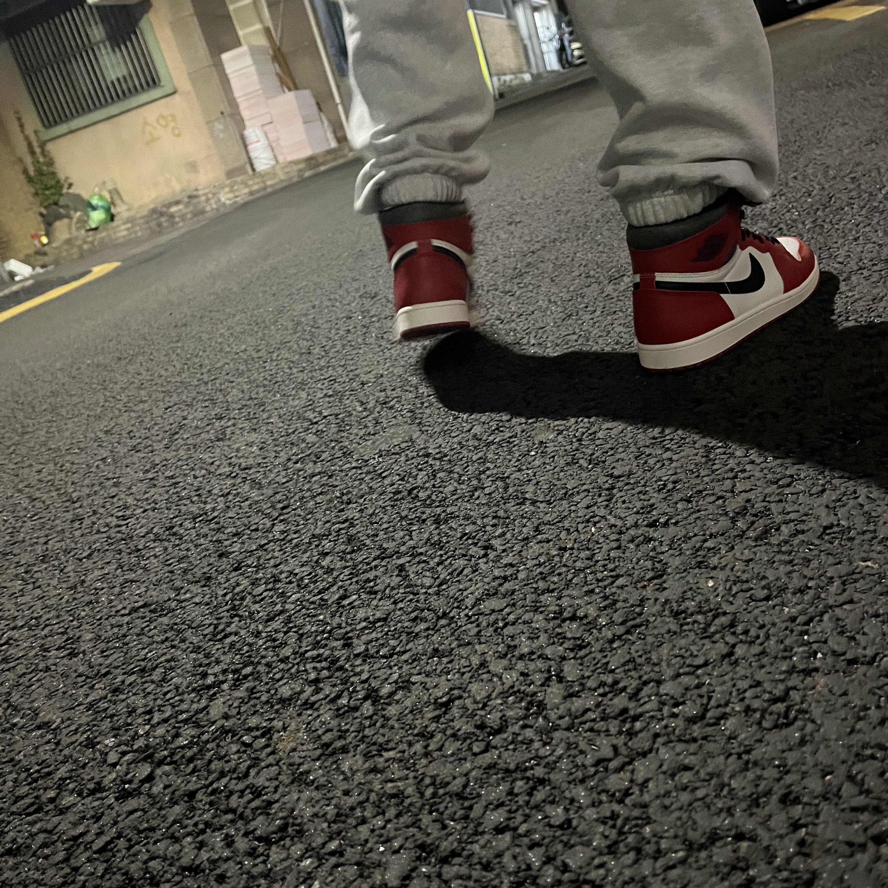 Jordan 1 Retro High OG Chicago 2022 착용 스타일 - 3
