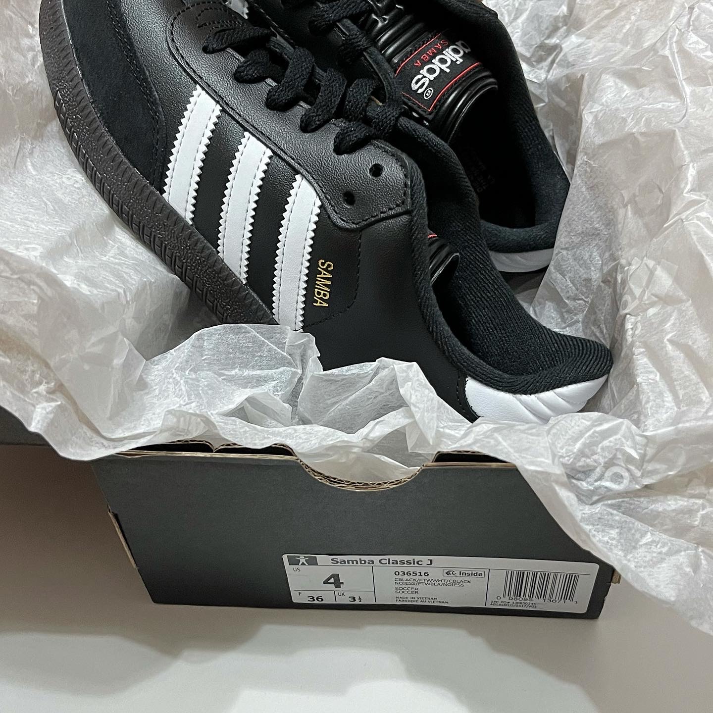 (J) Adidas Samba Classic Core Black 착용 스타일 - 2