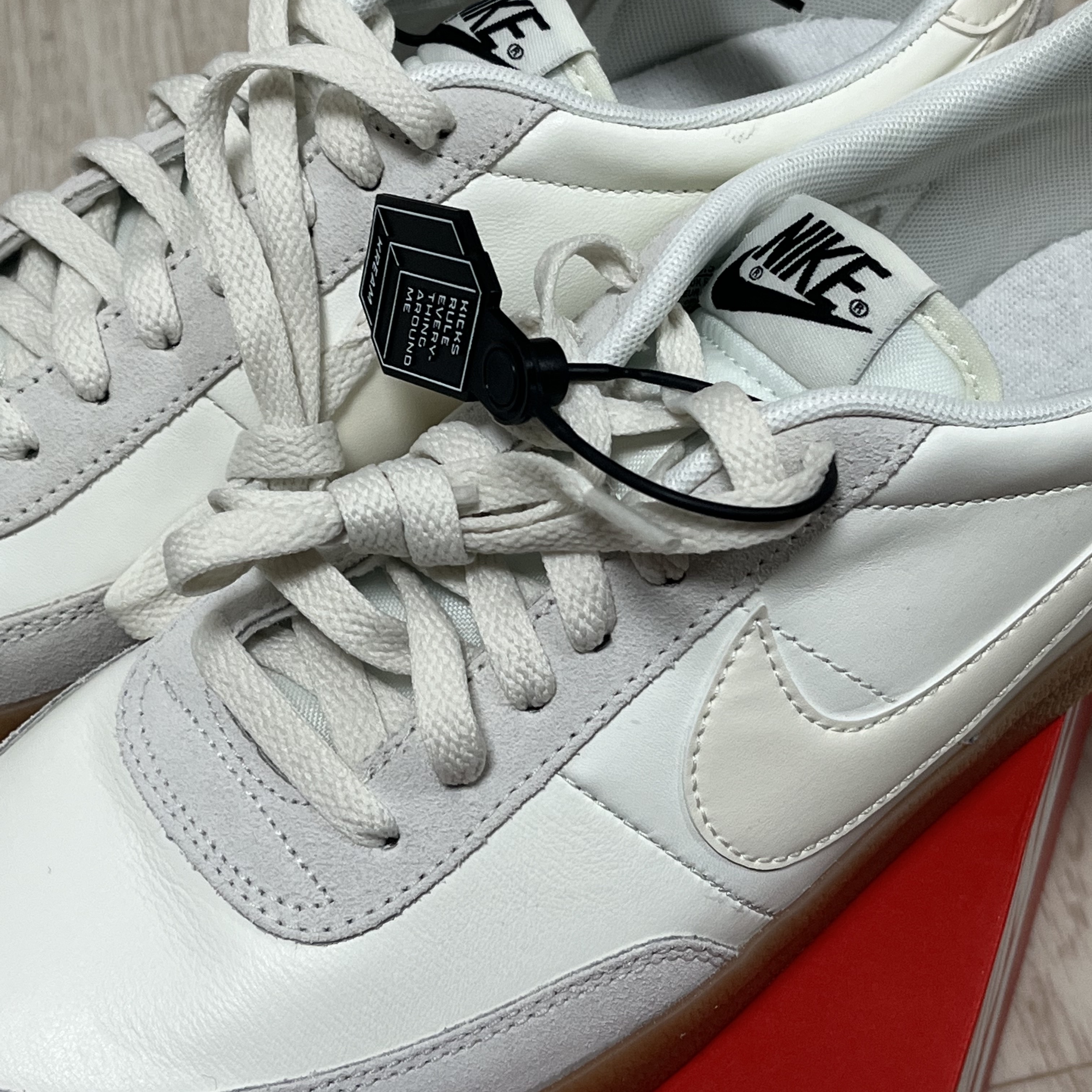 Nike Killshot 2 Leather Sail Gum 착용 스타일