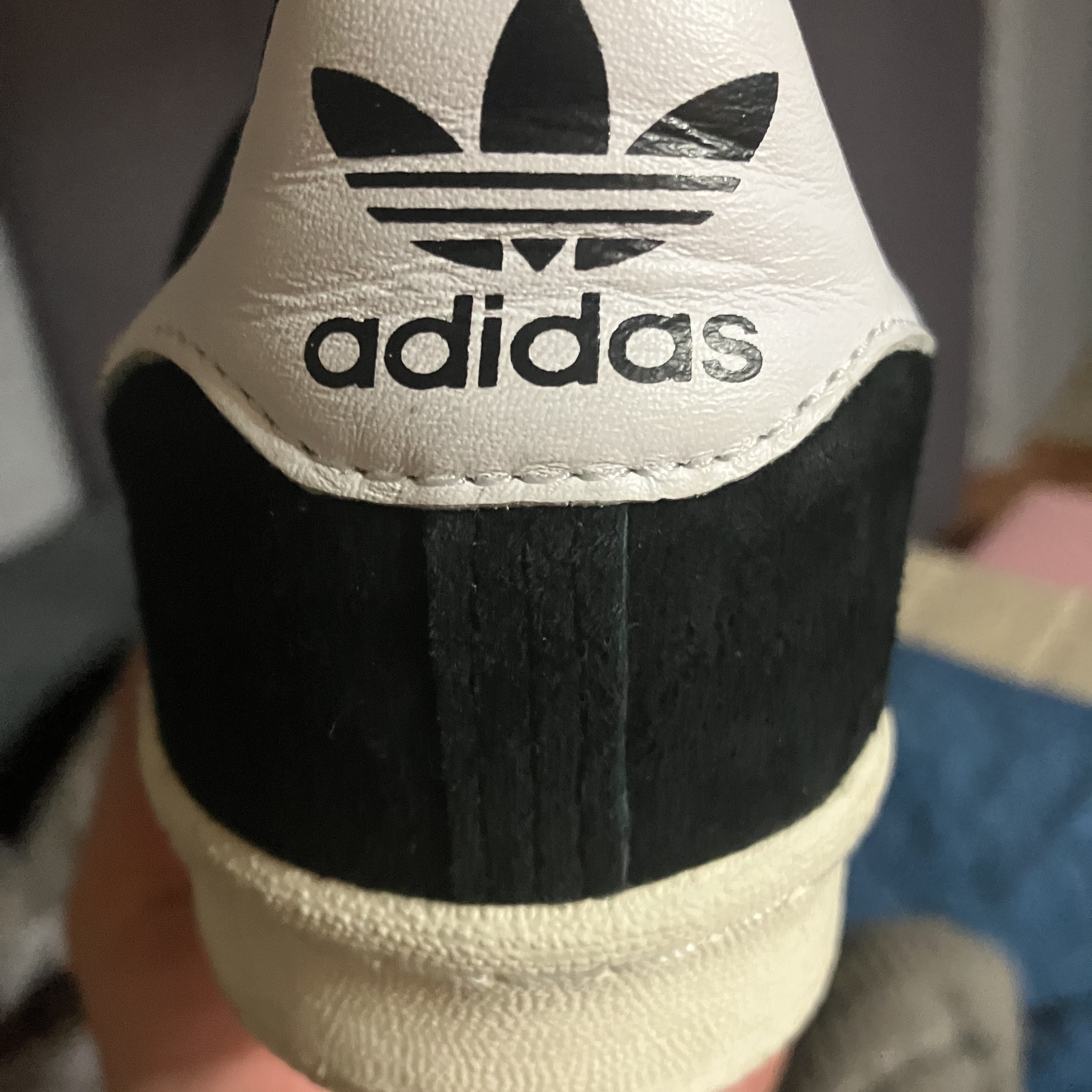 Adidas Campus 80s Black White 착용 스타일 - 2