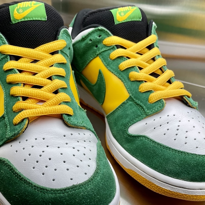 Nike Dunk SB Low Bucks 착용 스타일